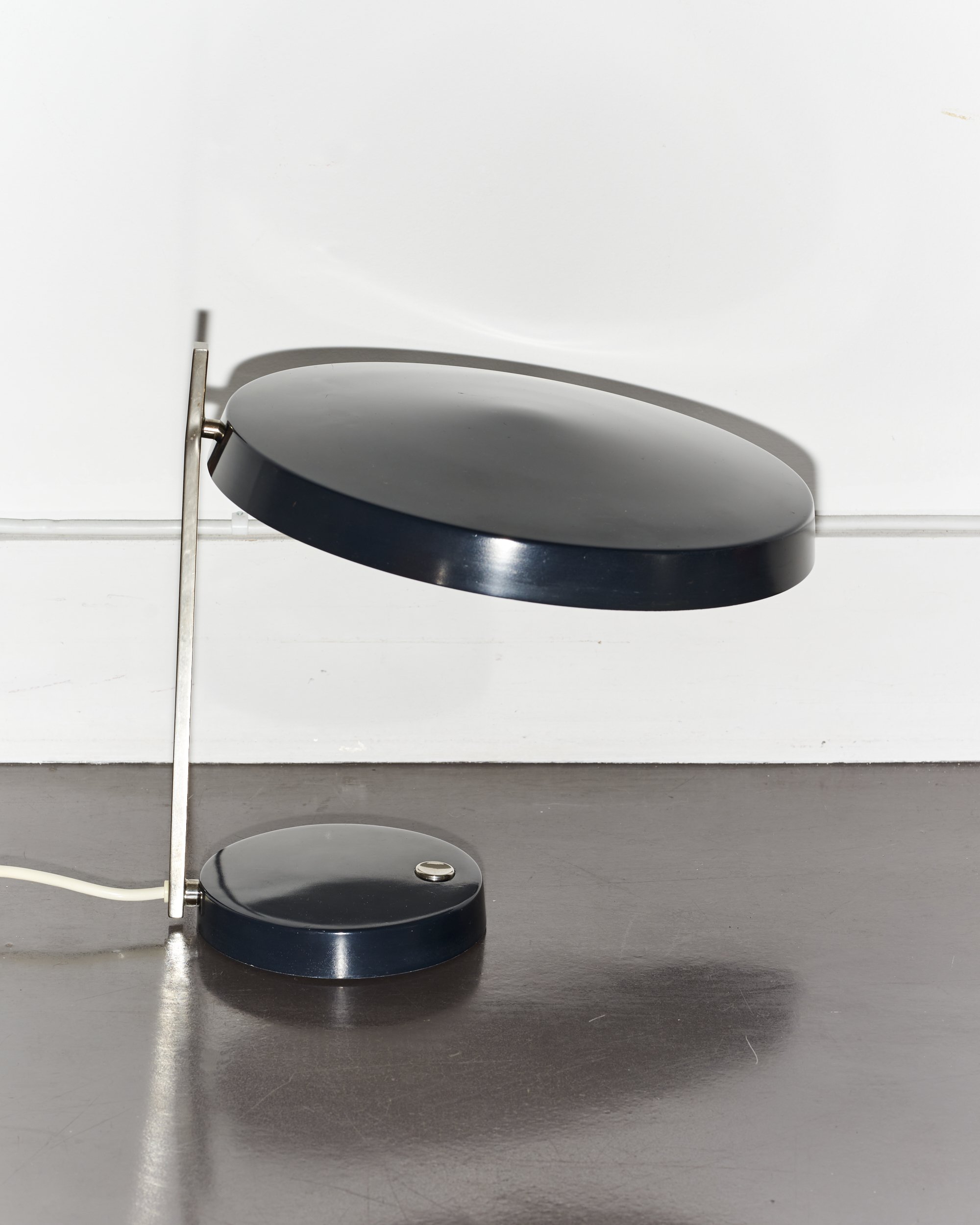 black.oslo.table.lamp.heinz.pfaender.hillebrand.1960s.mcm.mid.century.bauhaus 1.jpg