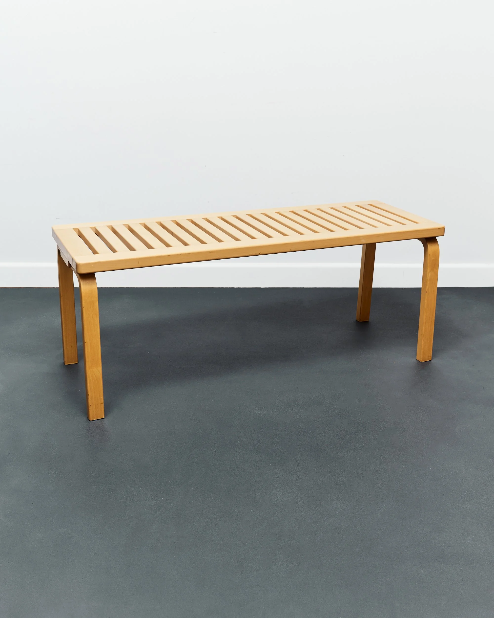 artek.bench.model.153a.alvar.aalto.1945.vintage.birch 7.jpg