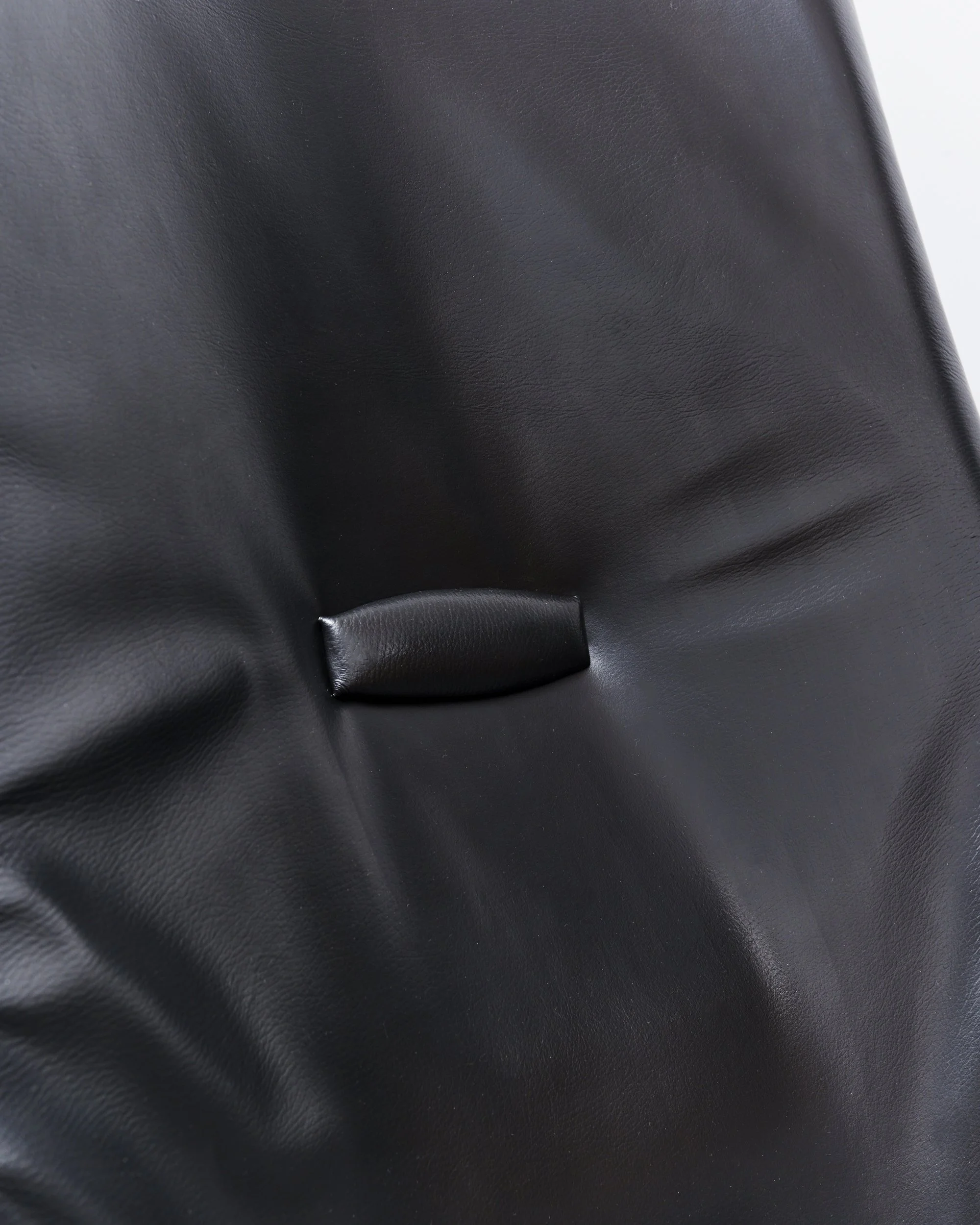 lurashell.leather.swivel.chair.diamond.shape.c.1970 6.jpg