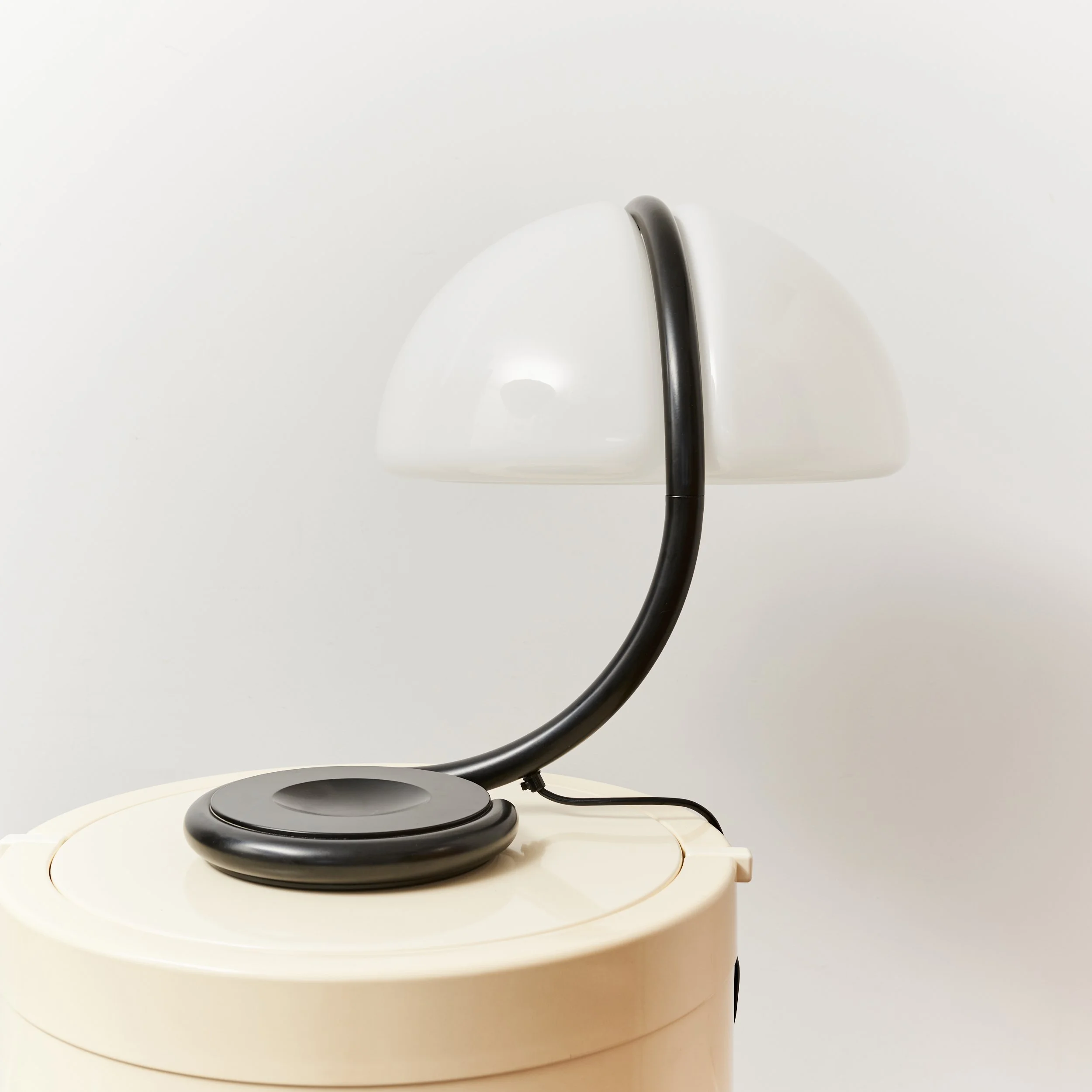 vintage.serpente.table.lamp.black.elio.martinelli.luce.mod.599.1970 4.jpg