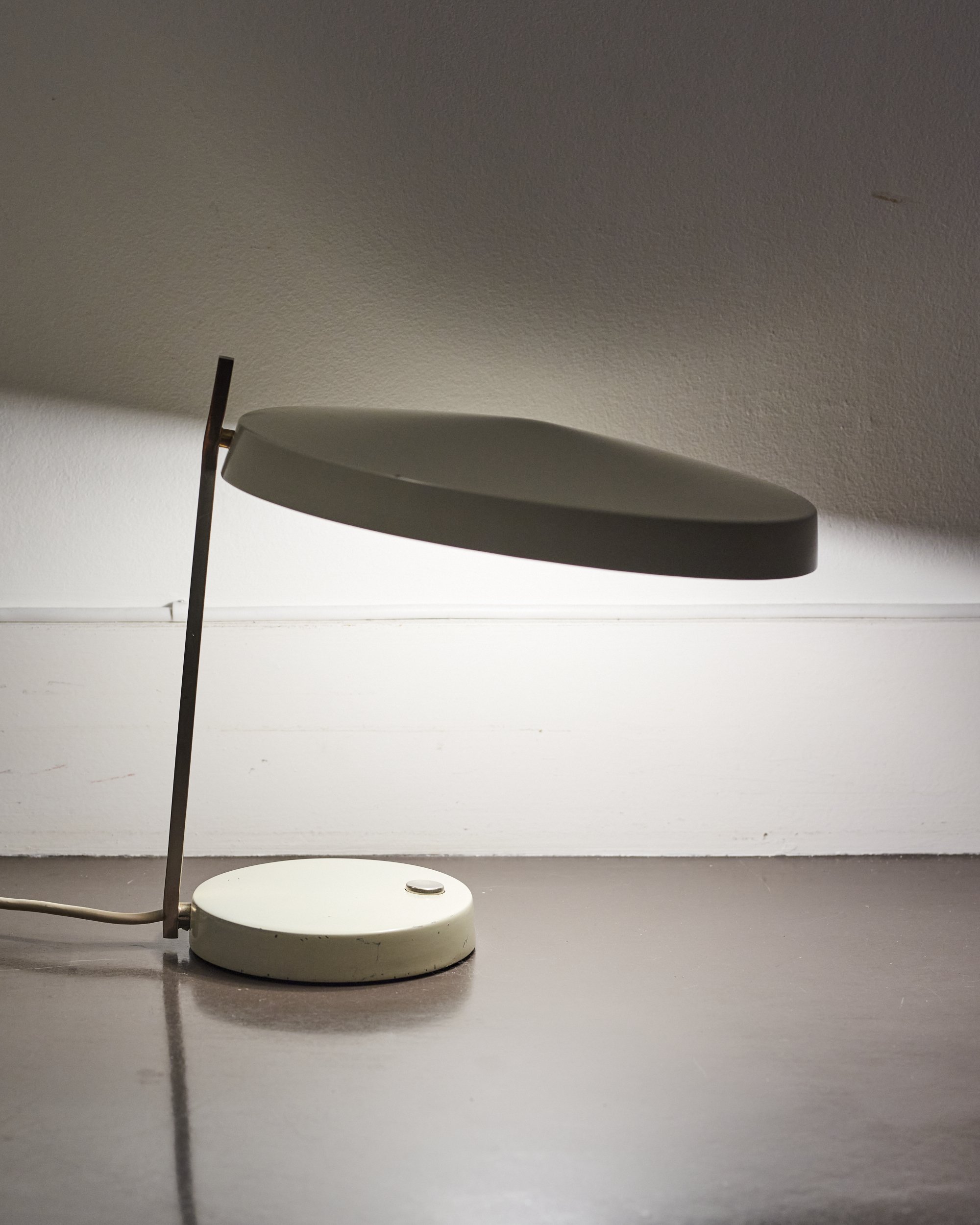 off.white.oslo.table.lamp.heinz.pfaender.hillebrand.1960s.mcm.mid.century.bauhaus 5.jpg