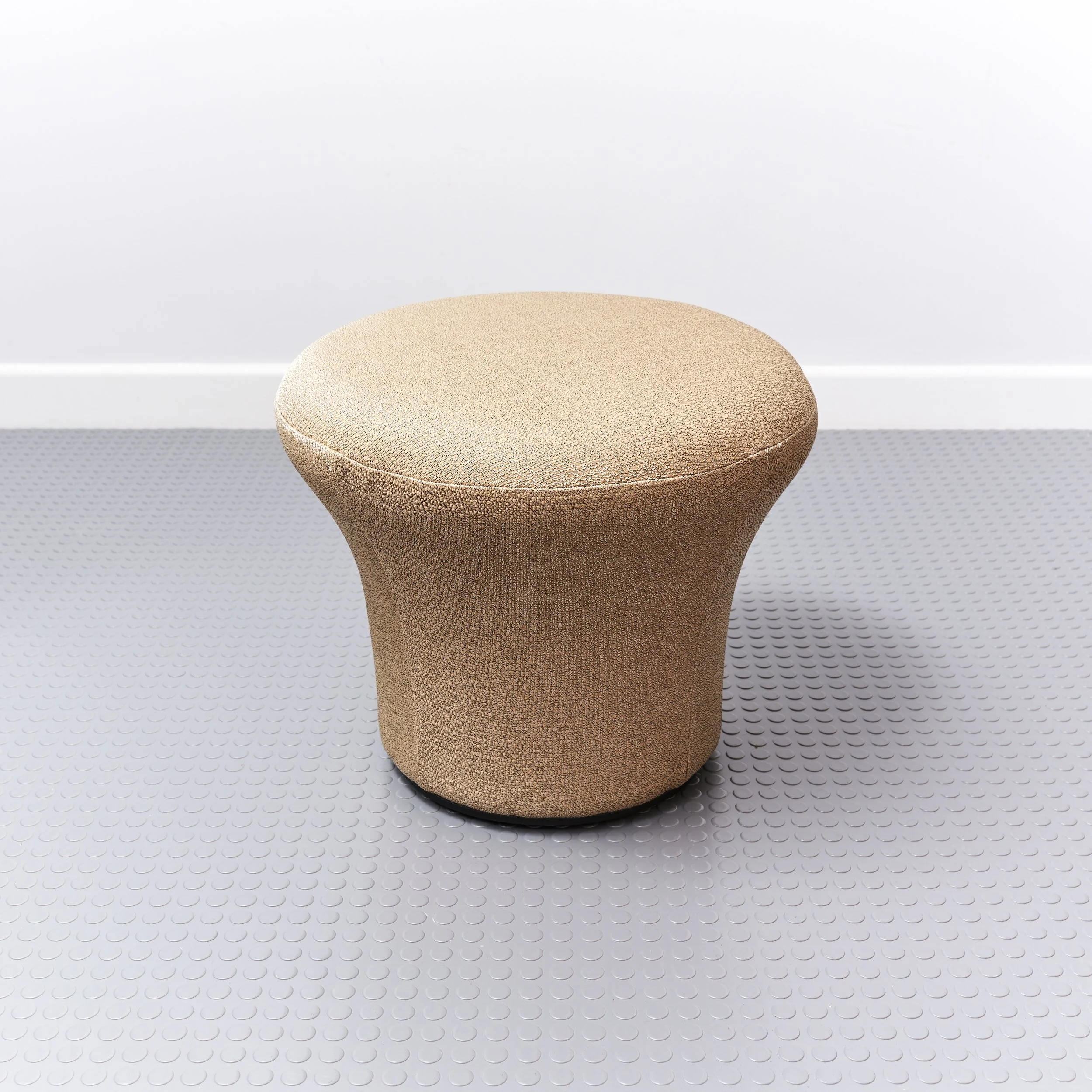 vintage.mushroom.pouf.ottoman.pierre.paulin.artifort.1960 5.jpg
