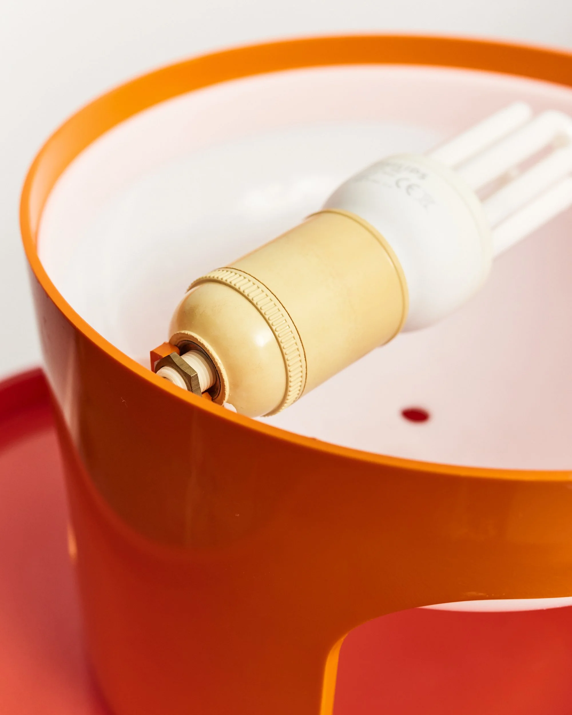 joe.colombo.kd27.kd28.table.lamp.orange.husqvarna.kartell.1970 5.jpg