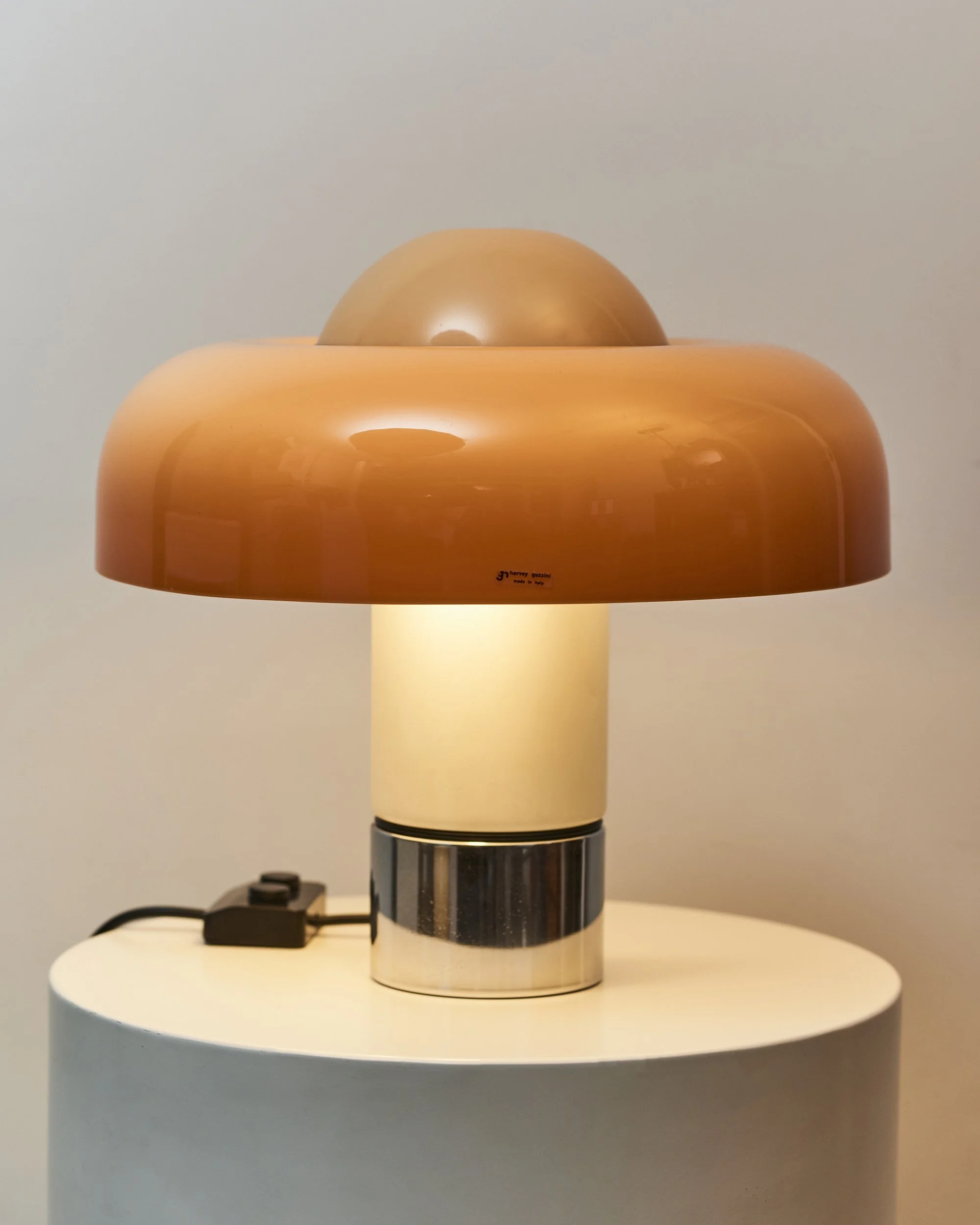 vintage.brumbry.table.lamp.luigi.massoni.harvey.guzzini.1969.iguzzini.harveiluce 3.jpg