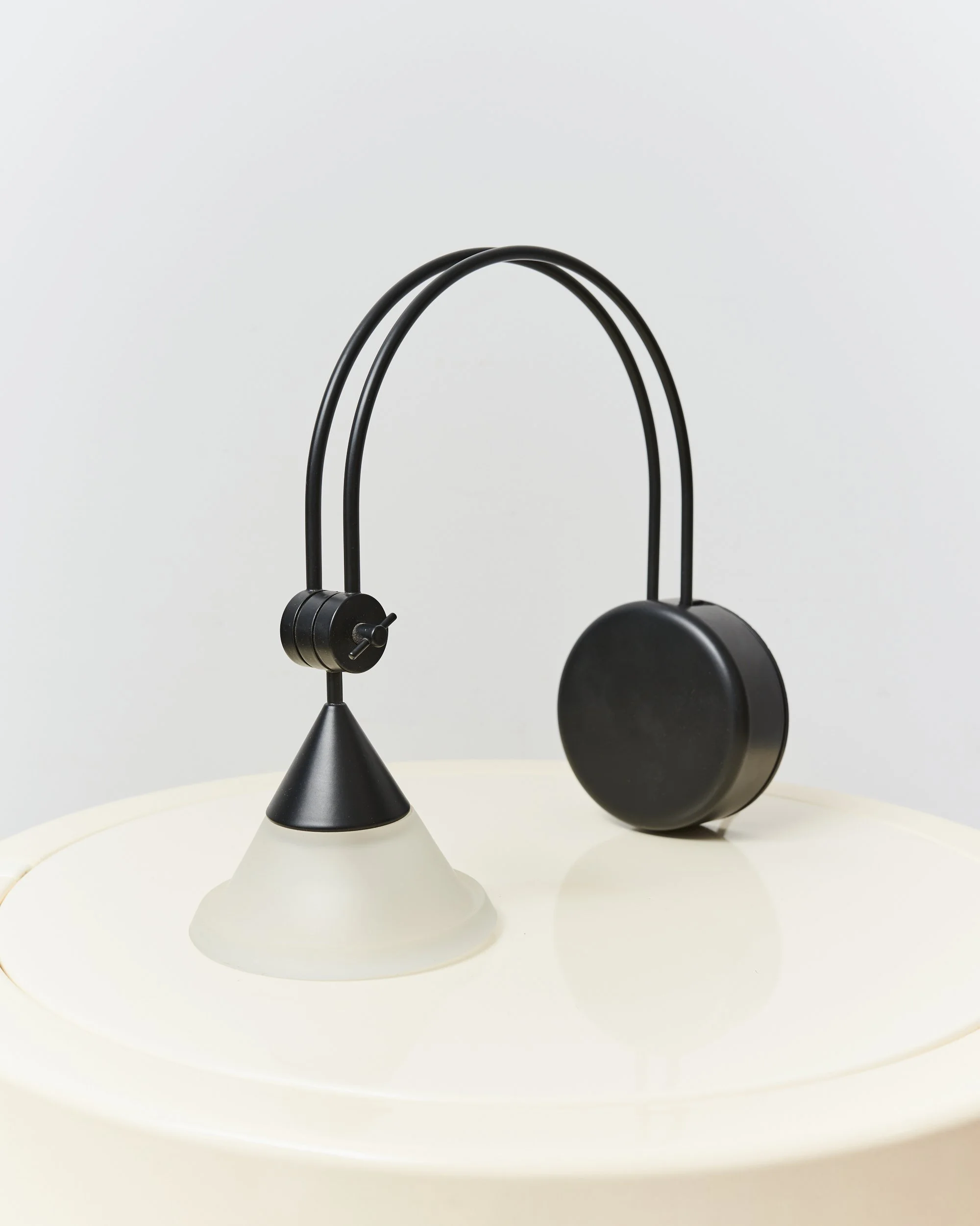 wall.lamp.sconce.tronconi.1980.postmodern.italy 2.jpg