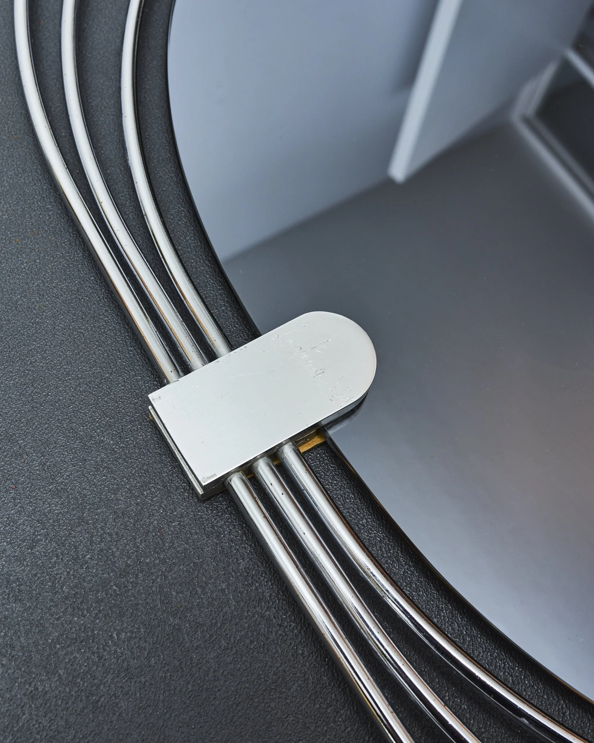 oval.wall.mirror.chrome.smoked.glass.gaetano.sciolari.1970 5.jpg