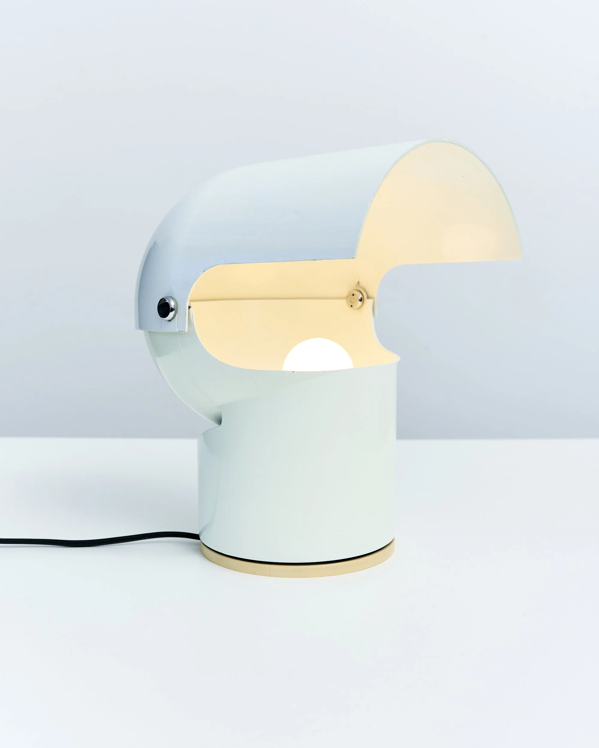 table.lamp.pileino.gae.aulenti.artemide.1972.space.age 4.jpg