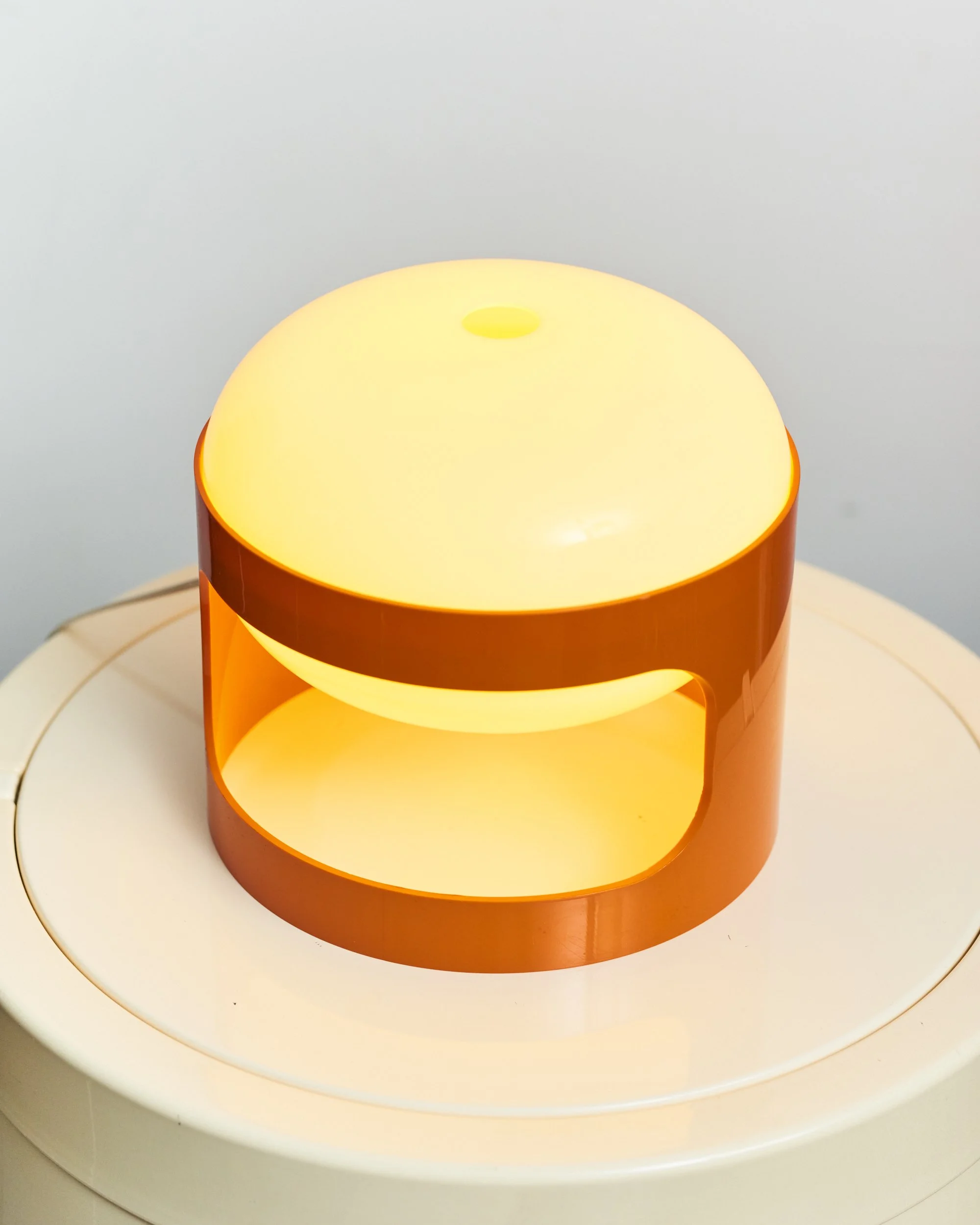 joe.colombo.kd27.kd28.table.lamp.orange.husqvarna.kartell.1970 1.jpg