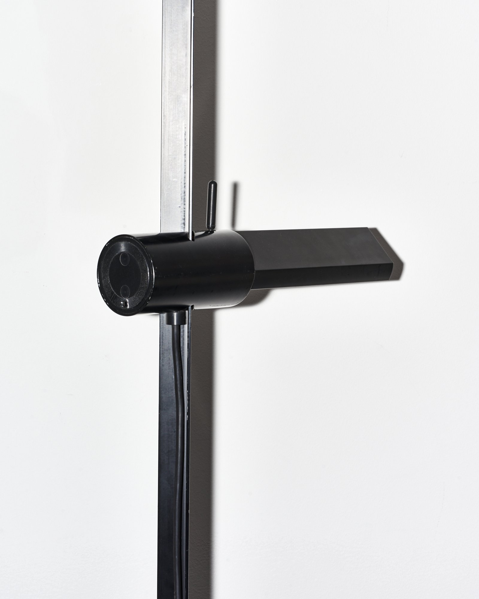 gianfranco.frattini.luci.caltha.floor.lamp.1980.blackfurniture12774.jpg