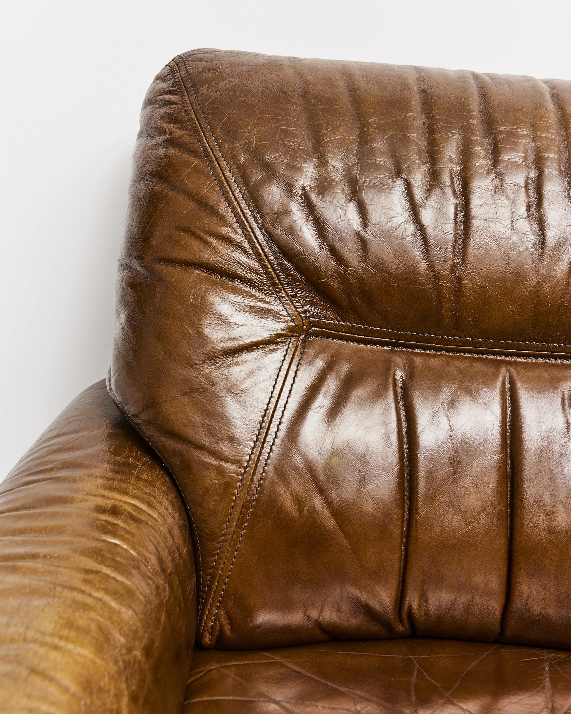 jacques.charpentier.roche.bobois.leather.armchair.1970 6.jpg
