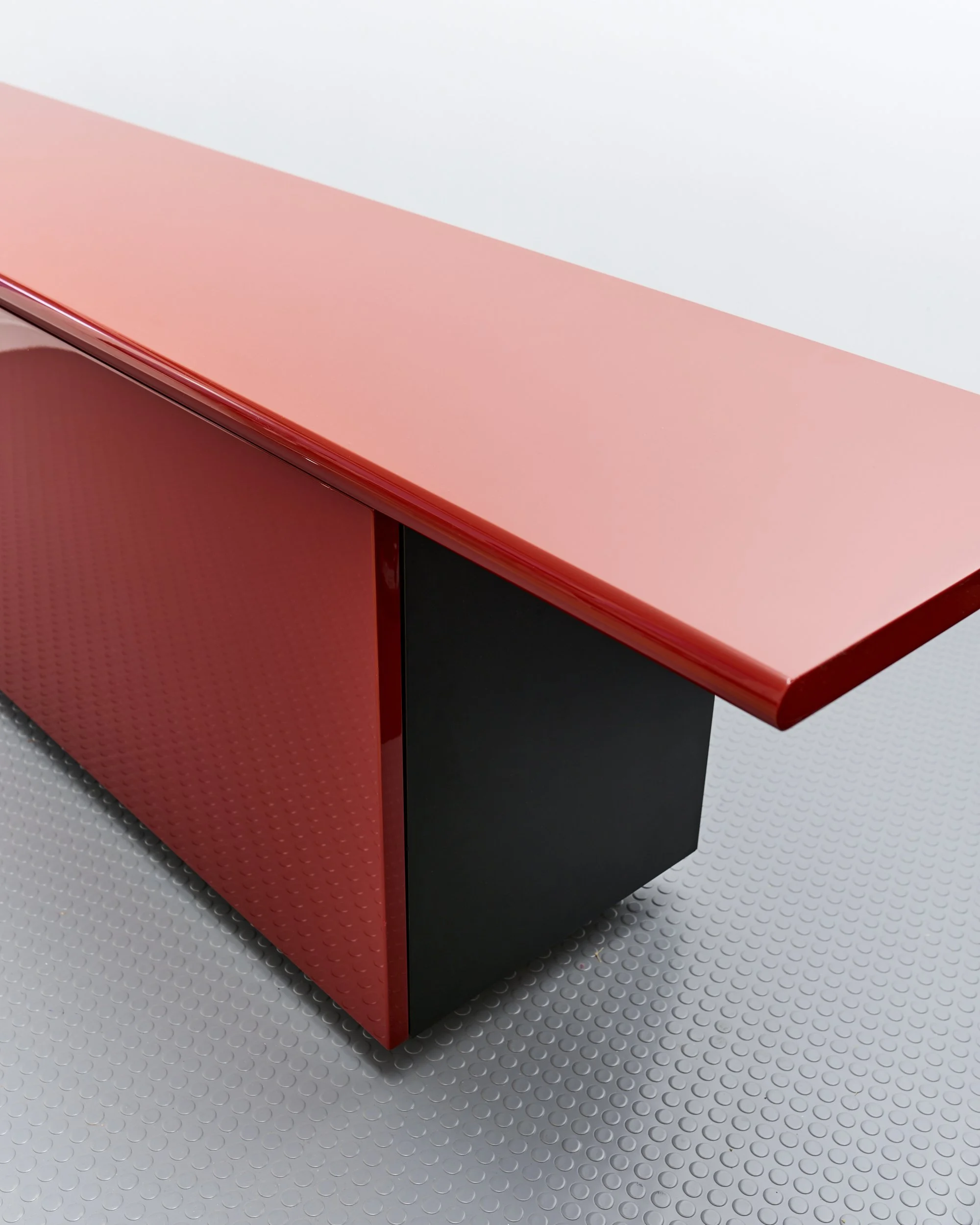 sheraton.sideboard.red.lacquer.giotto.stoppino.acerbis.1979 7.jpg