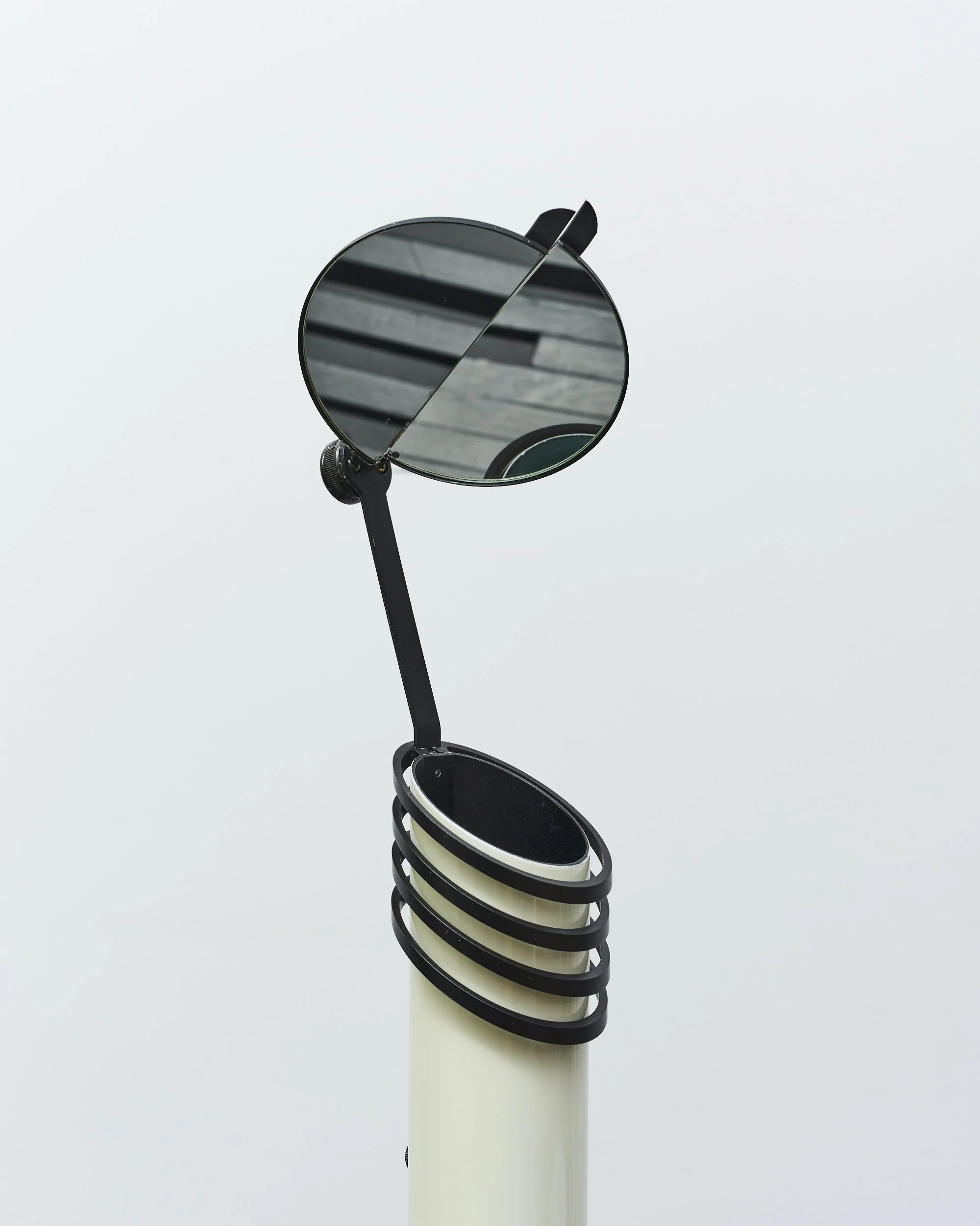 atelje.lyktan.scarab.skarabe.uplighter.mirrors.stig.ahlstrom.clas.kock.lars.bylund.1983 3.jpg