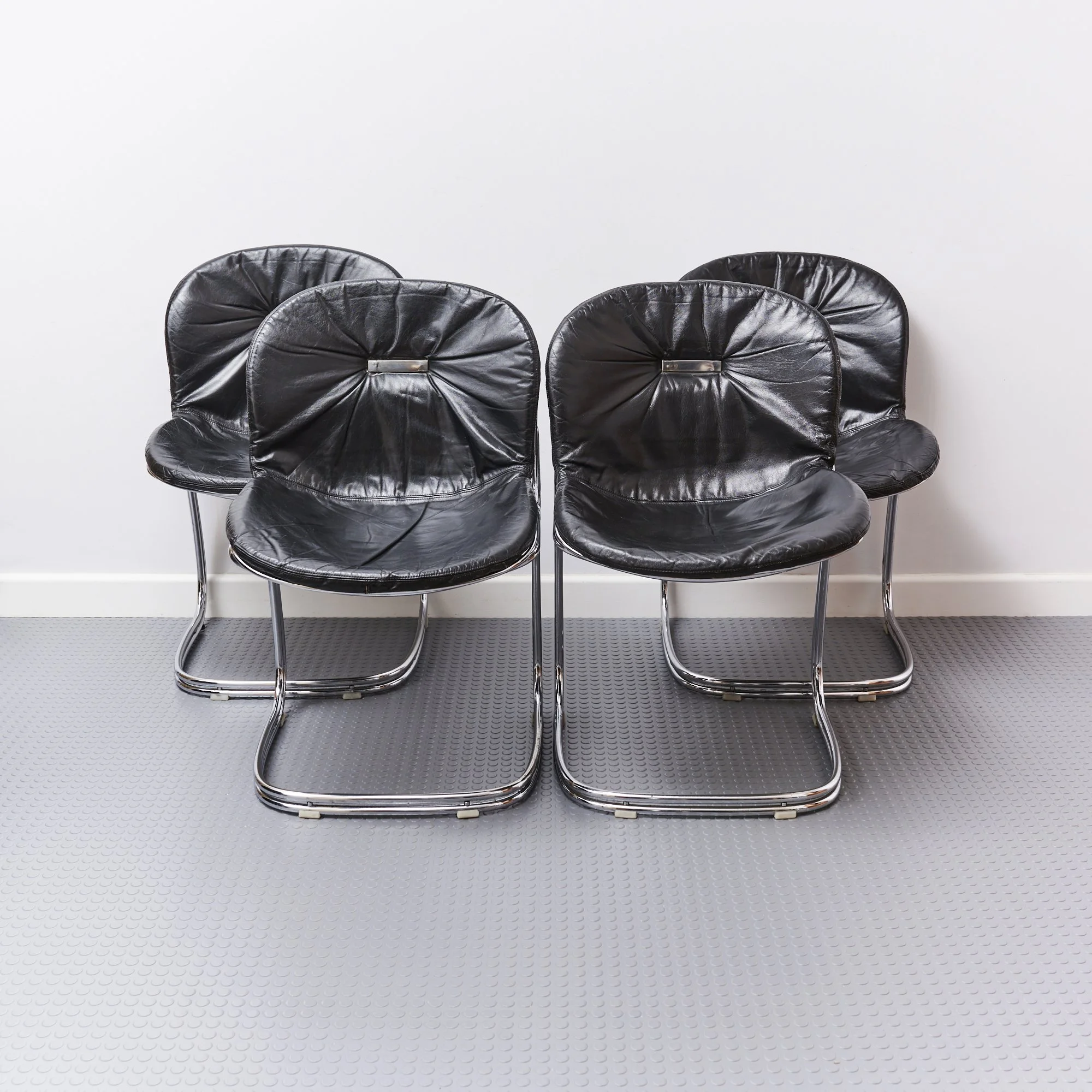 gastone.rinaldi.sabrina.chrome.leather.dining.chairs.rima.italy.1970 2.jpg