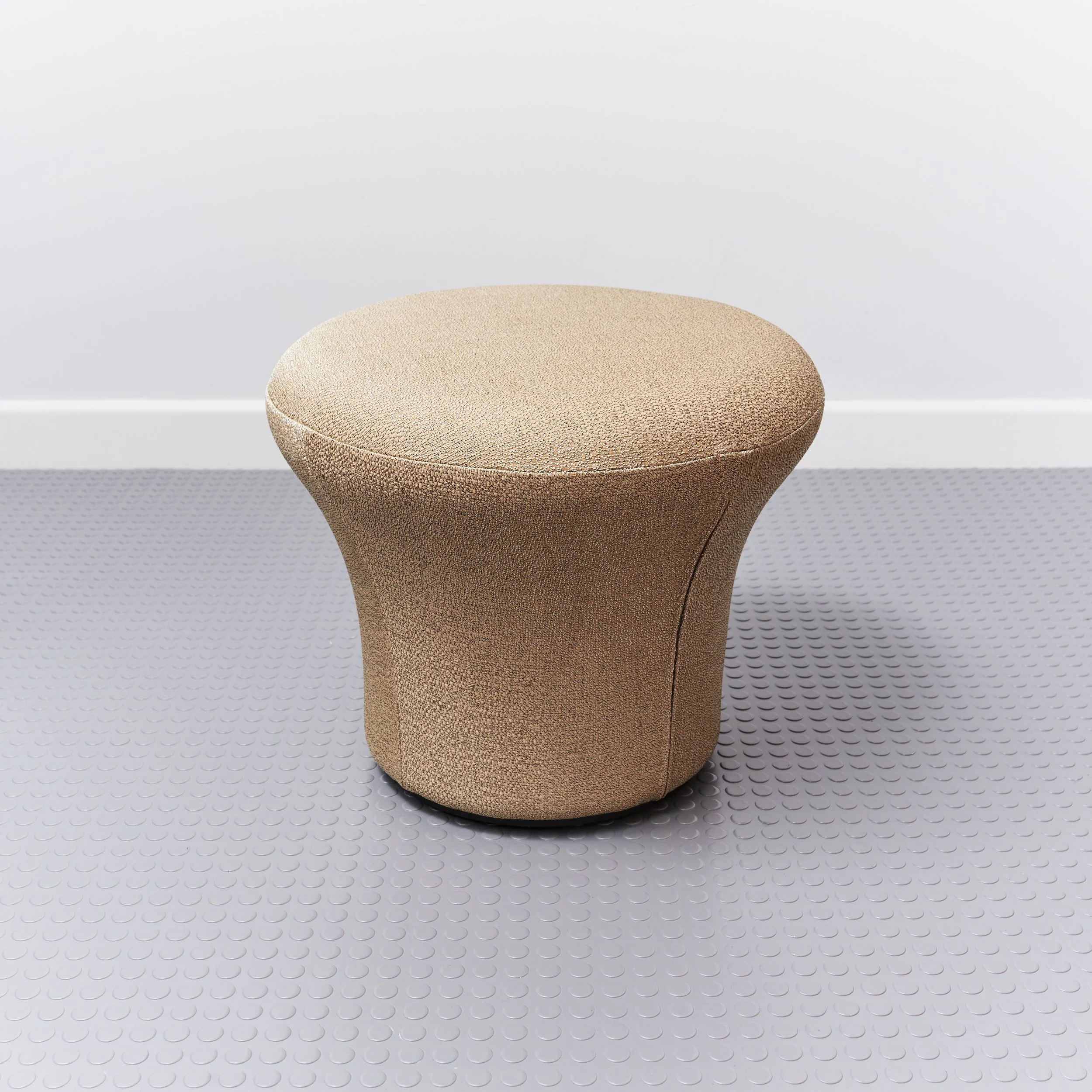 vintage.mushroom.pouf.ottoman.pierre.paulin.artifort.1960 7.jpg