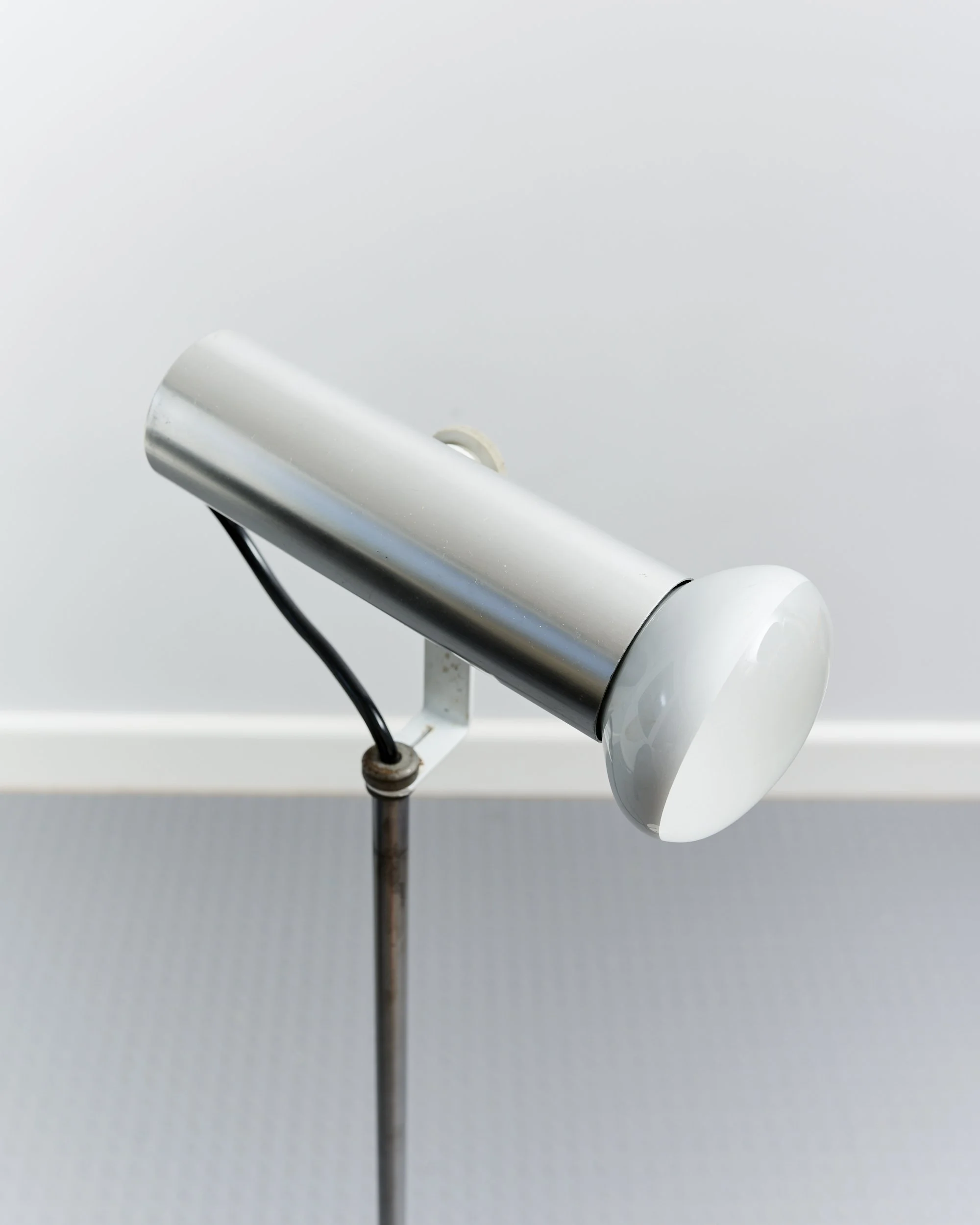 john.sylvia.reid.floor.lamp.rotaflex.1960.minimalism.modernist 5.jpg
