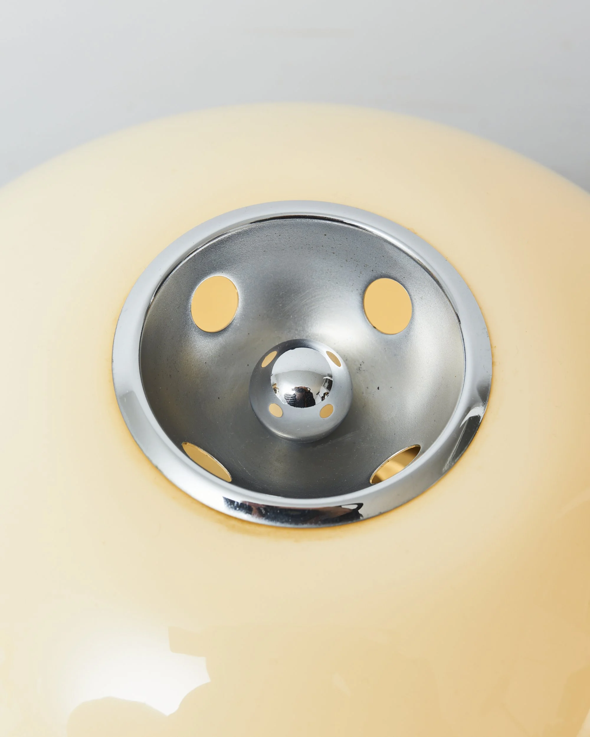 vintage.play.table.lamp.luciano.buttura.harvey.guzzini.1968.iguzzini 2.jpg