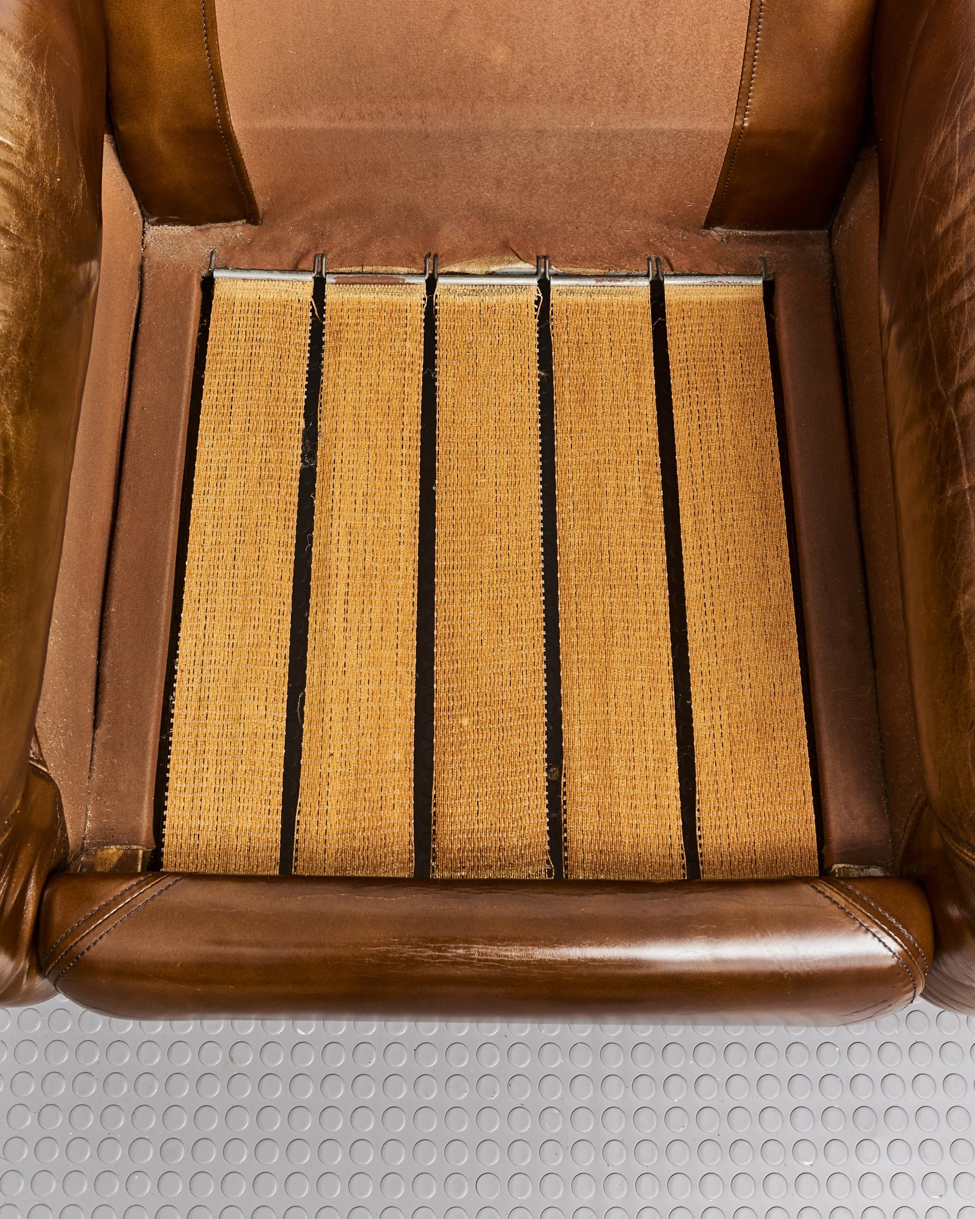 jacques.charpentier.roche.bobois.leather.armchair.1970 10.jpg