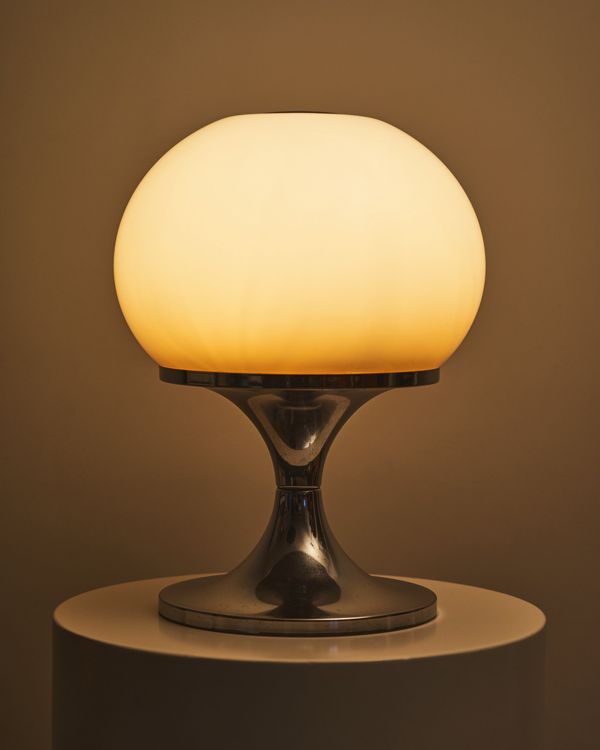 vintage.play.table.lamp.luciano.buttura.harvey.guzzini.1968.iguzzini 8.jpg