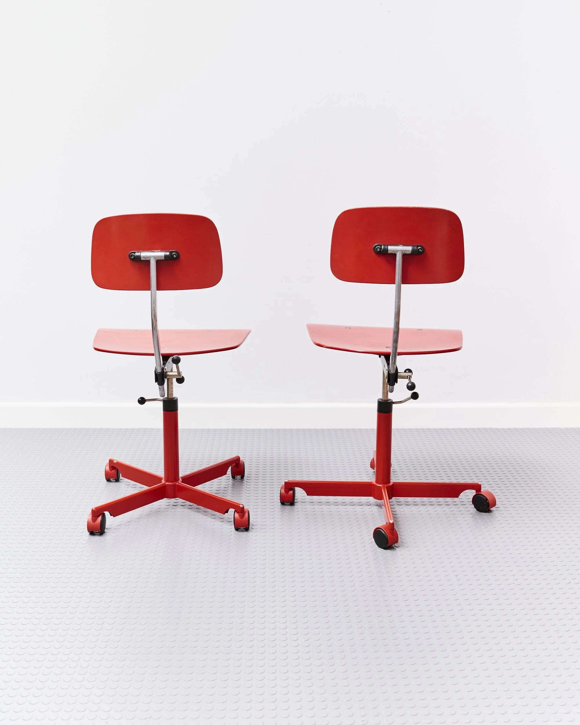 vintage.jorgen.rasmussen.kevi.task.architects.swivel.chair.1970.mid.century.danish 1.jpg
