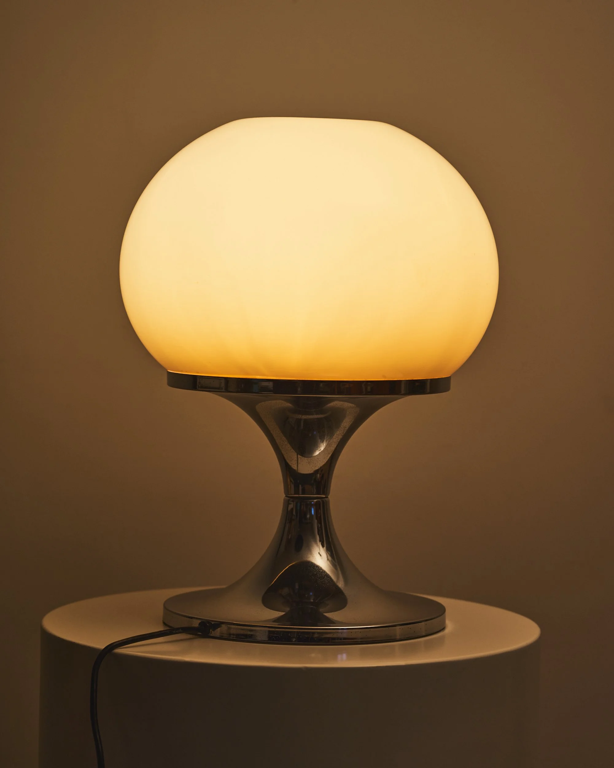 vintage.play.table.lamp.luciano.buttura.harvey.guzzini.1968.iguzzini 9.jpg