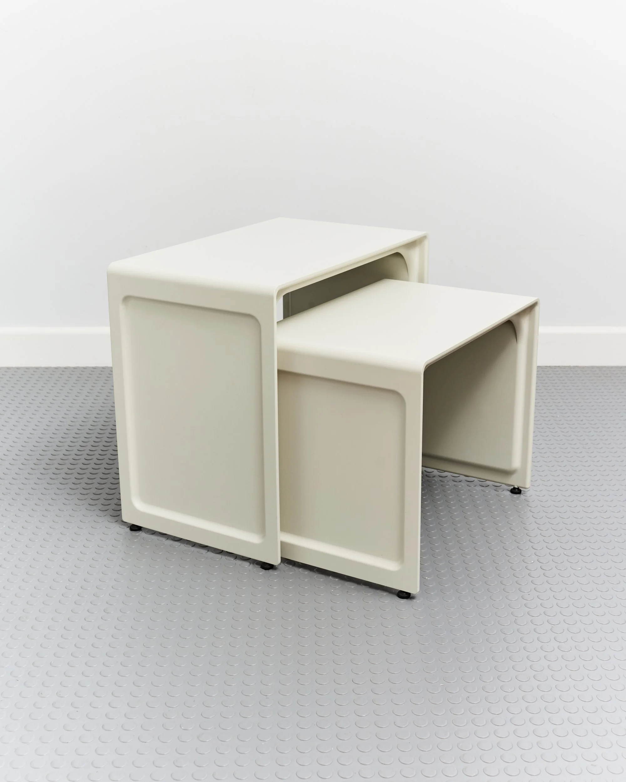 dieter.rams.nesting.side.table.621.vitsoe.germany.1962 2.jpg