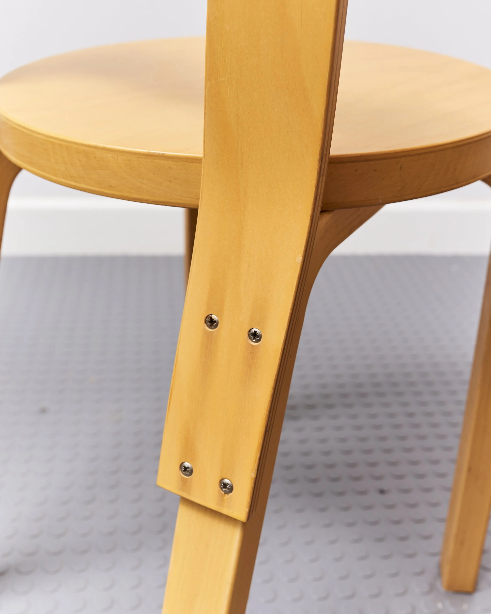 artek.alvar.aalto.model.65.chair.vintage.finland.plywood.1970 2.jpg