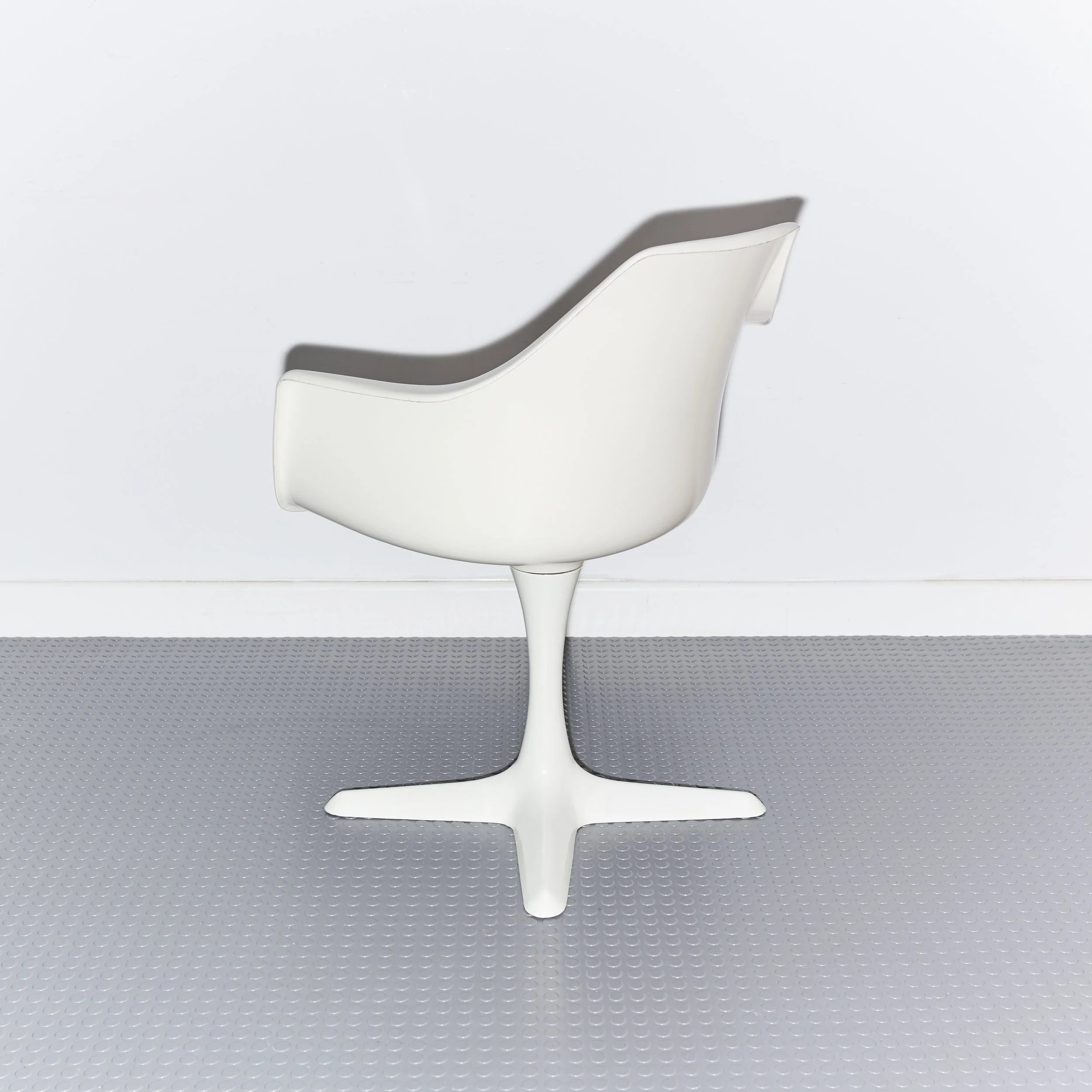 arkana.tulip.chairs.dining.table.maurice.burke.space.age.1960 7.jpg