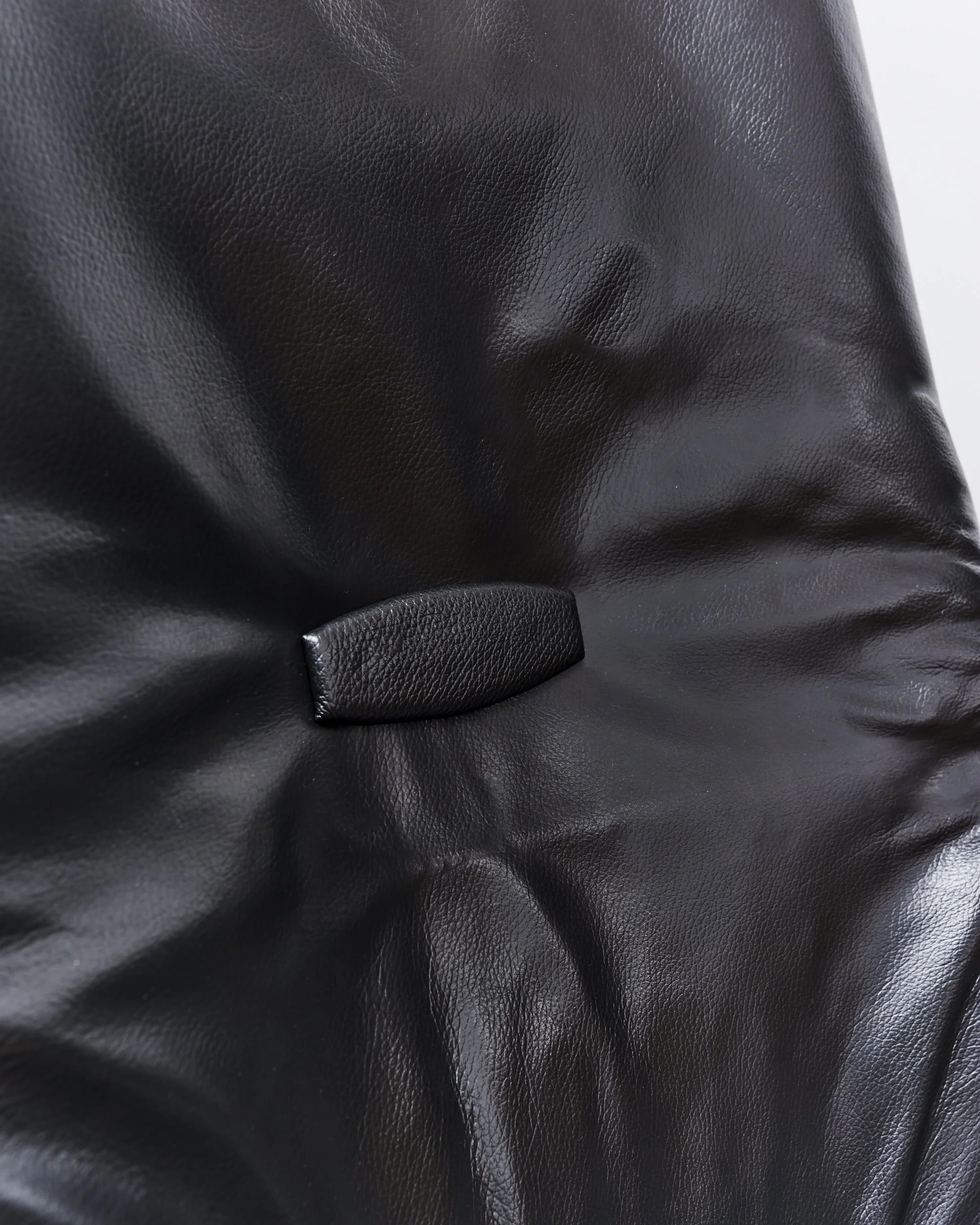 lurashell.leather.swivel.chair.diamond.shape.c.1970 4.jpg