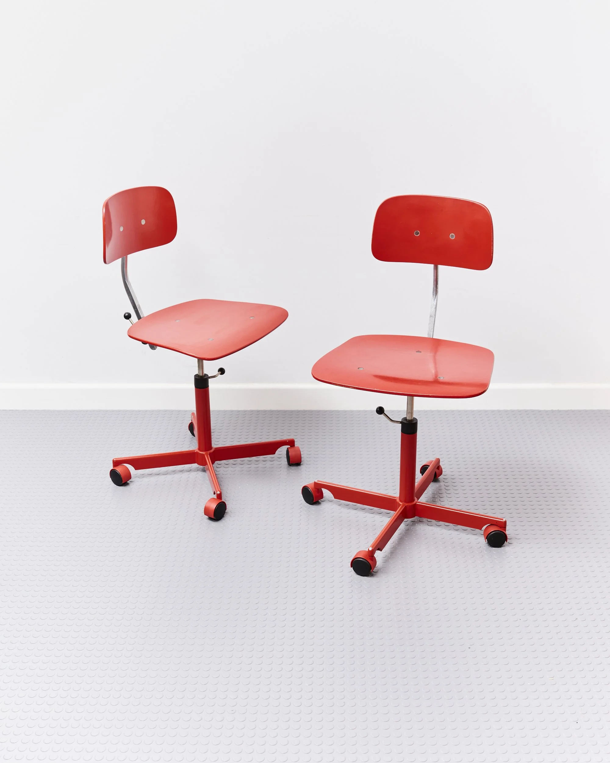 vintage.jorgen.rasmussen.kevi.task.architects.swivel.chair.1970.mid.century.danish.jpg