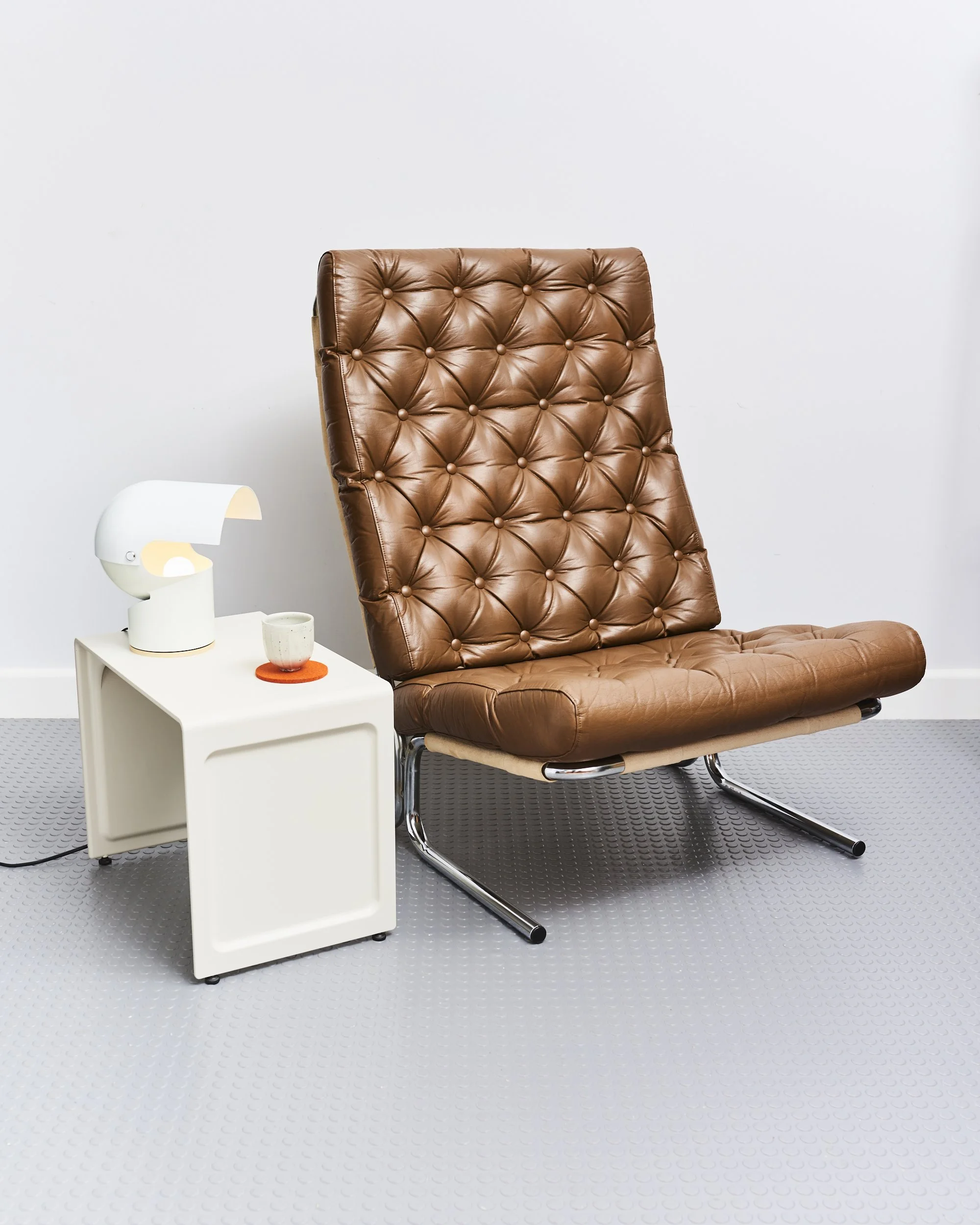 chrome.sling.lounge.chair.leather.tufted.buttons.1970.mid.century.jpg