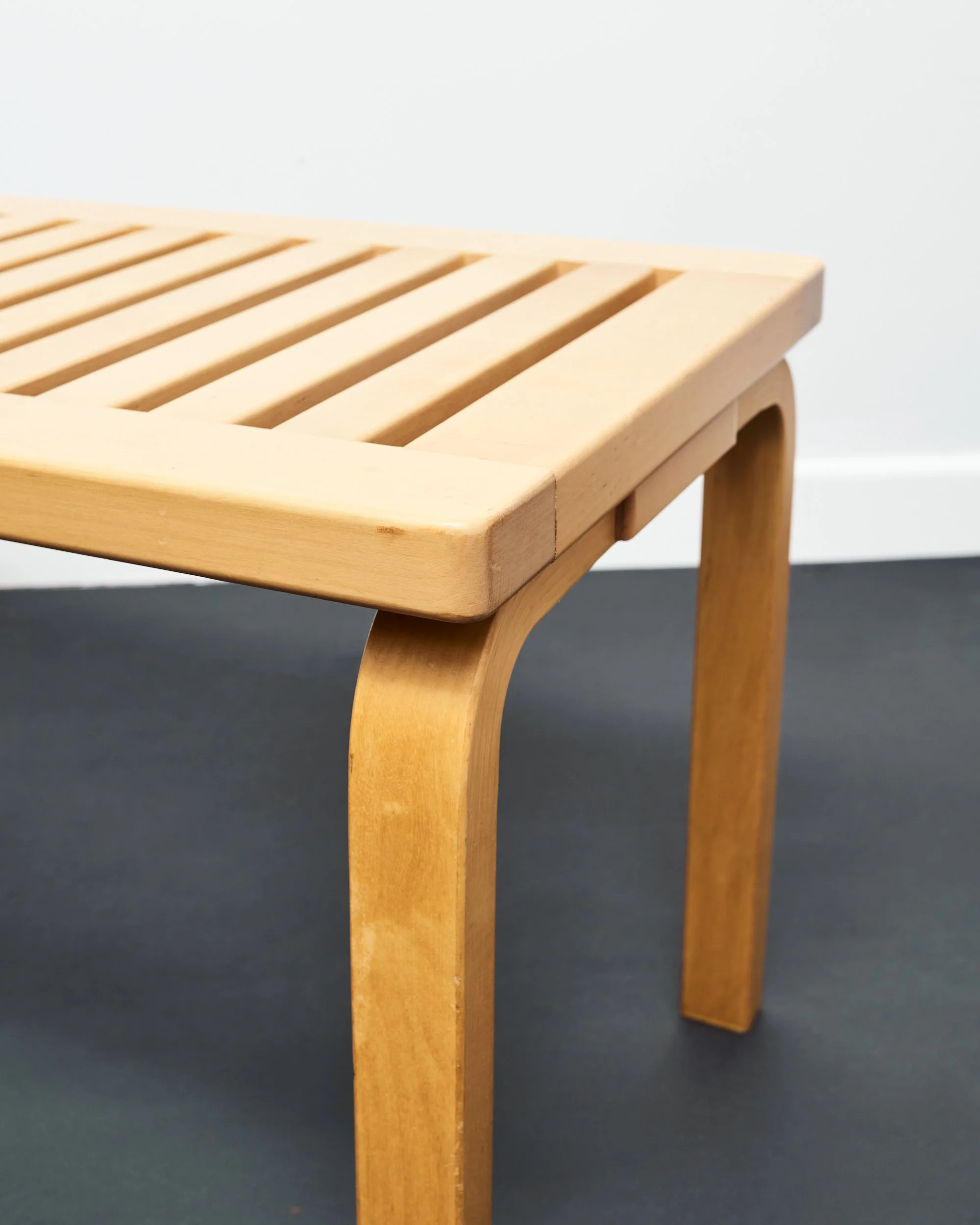 artek.bench.model.153a.alvar.aalto.1945.vintage.birch 6.jpg