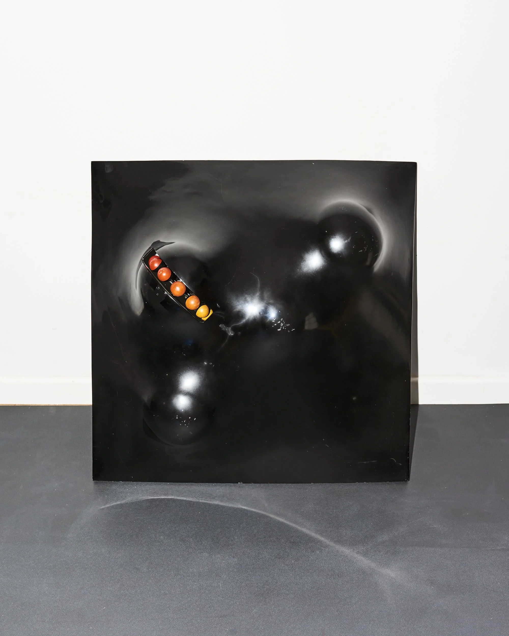 derek.carruthers.kinetic.wall.art.pulse.1966.fibre.glass.resin 2.jpg