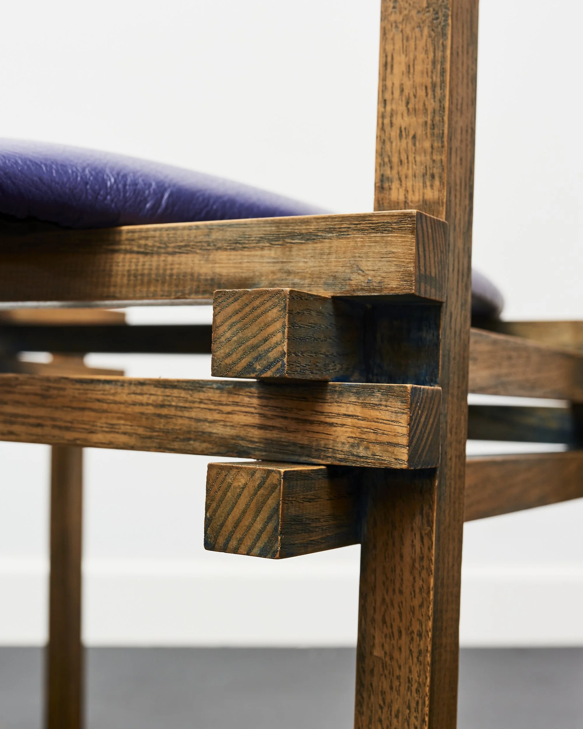 gerrit.rietveld.de.stijl.style.chair.1980.postmodern 6.jpg
