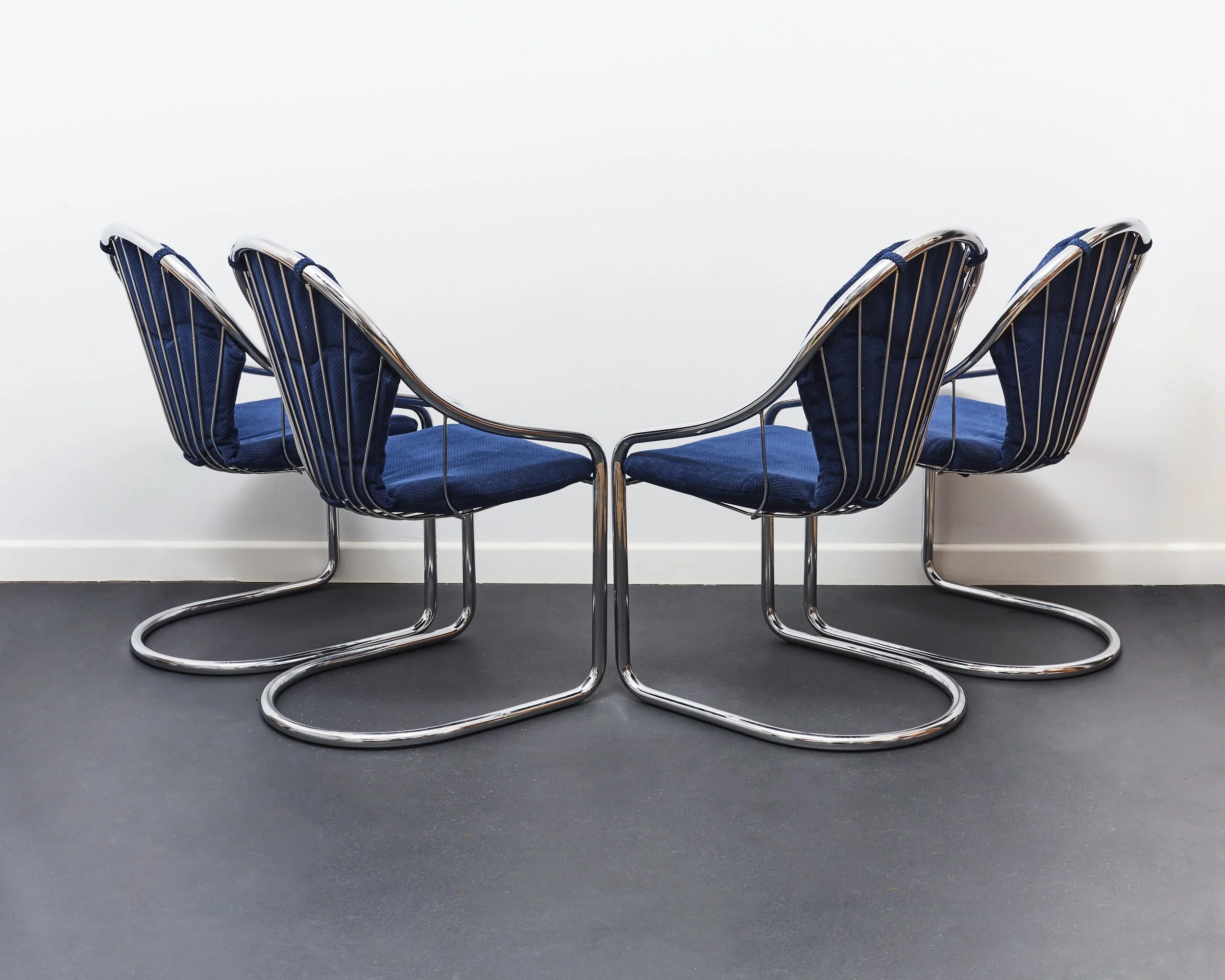 chrome.dining.chairs.gastone.rinaldi.1970 2.jpg