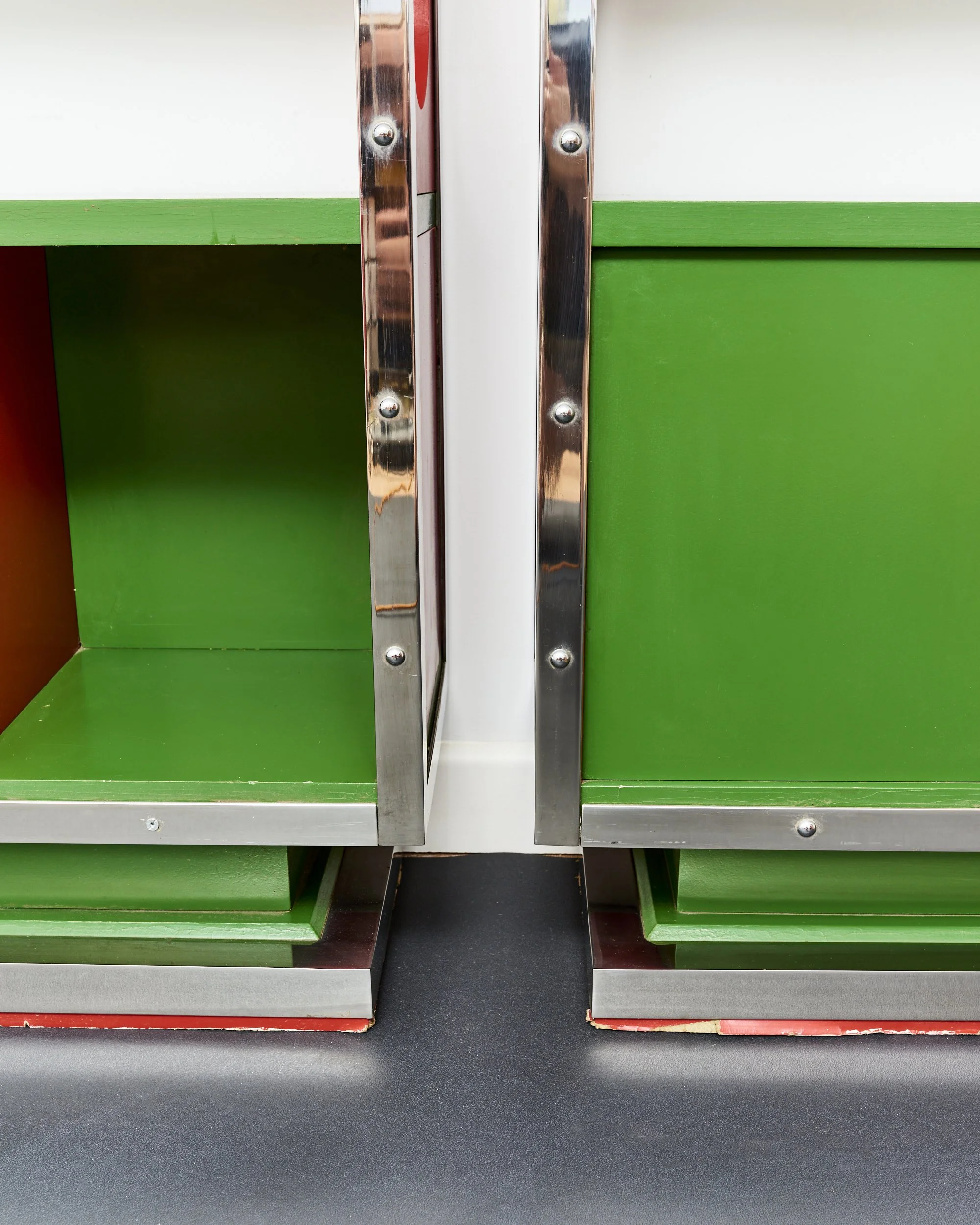 freestanding.room.divider.red.green.chrome.memphis.style.art.deco.mid.century 4.jpg