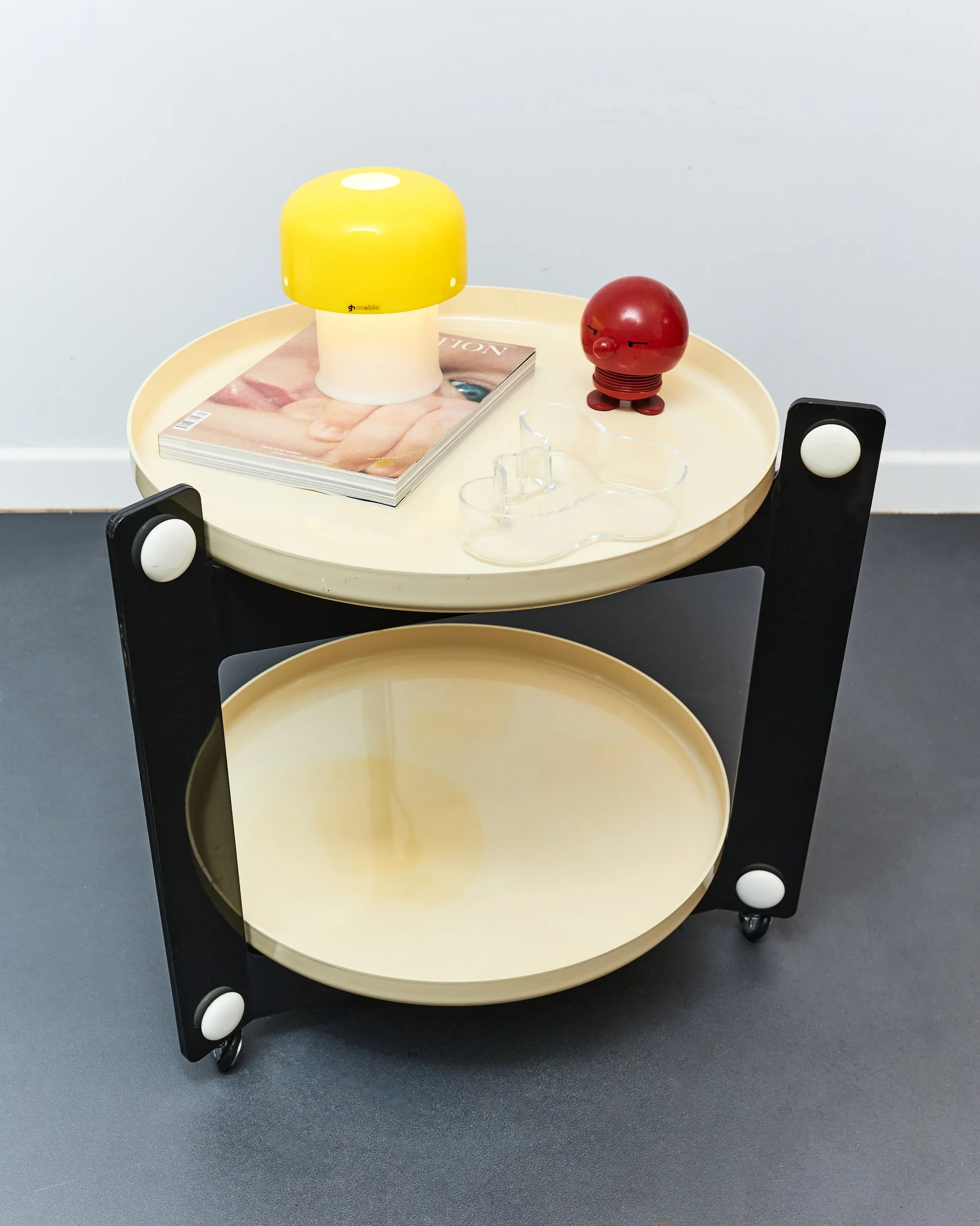 luigi.massoni.guzzini.bar.trolley.space.age.1970.two.tier 9.jpg