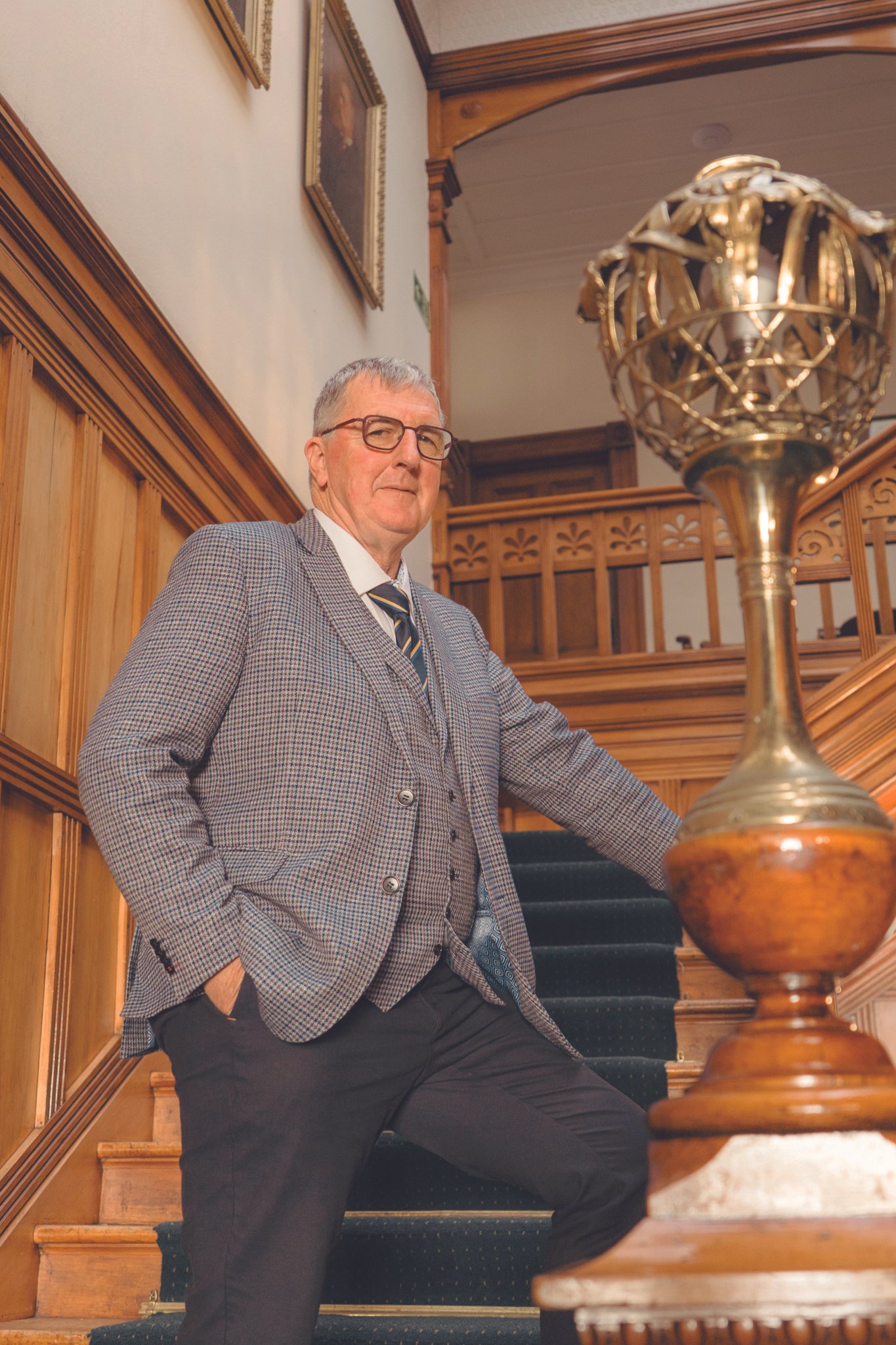 Buyers back the Bay as broker stands his ground