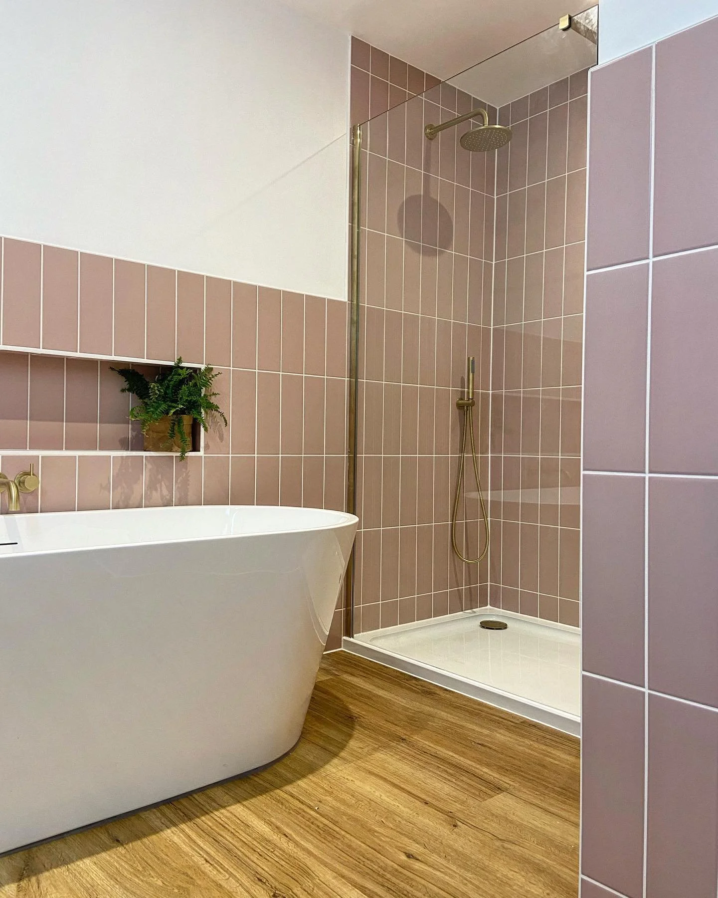 Bathroom Glow-Up ✨🛁
Swipe to see how this outdated space was completely refreshed. Mode Plumbing delivered a cleaner design, upgraded plumbing, and a more practical layout.

Thinking of transforming your own bathroom?
📞 Contact us for a personalise