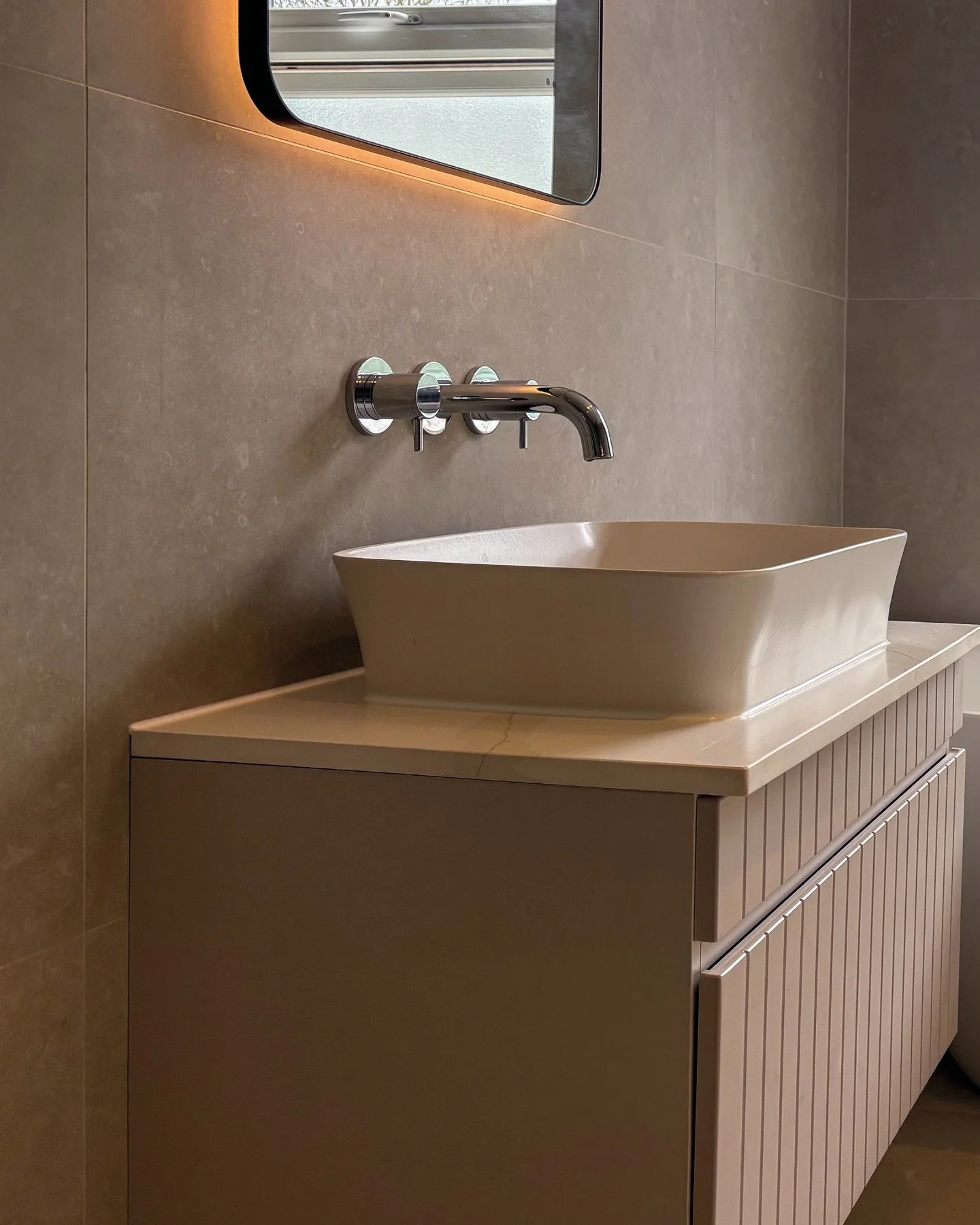 A full bathroom renovation in Market Harborough, designed for everyday use.
Clean finishes, sensible choices, and a layout that works without overcomplicating things.

Thinking about updating your bathroom?
Get in touch with Mode to talk through your