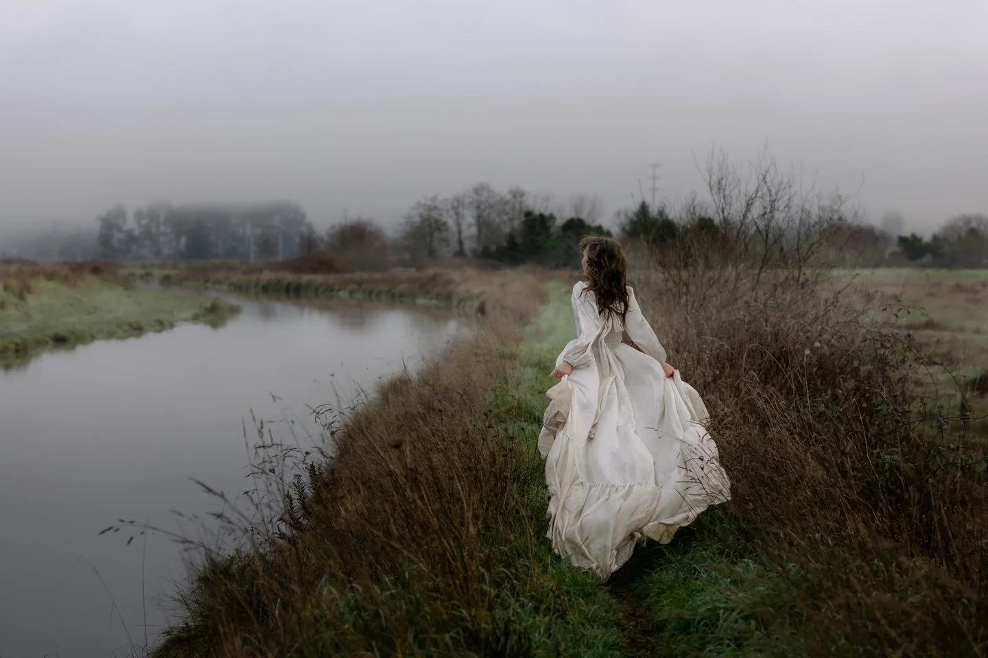 A true Humboldt County morning. 

Humboldt early morning cozy vibes.
A portrait session in Freshwater as fog lingers and the sun rises slow and quiet. Chilly air, soft lantern glow, reflections in the water, and dew drops catching the first light. Ca