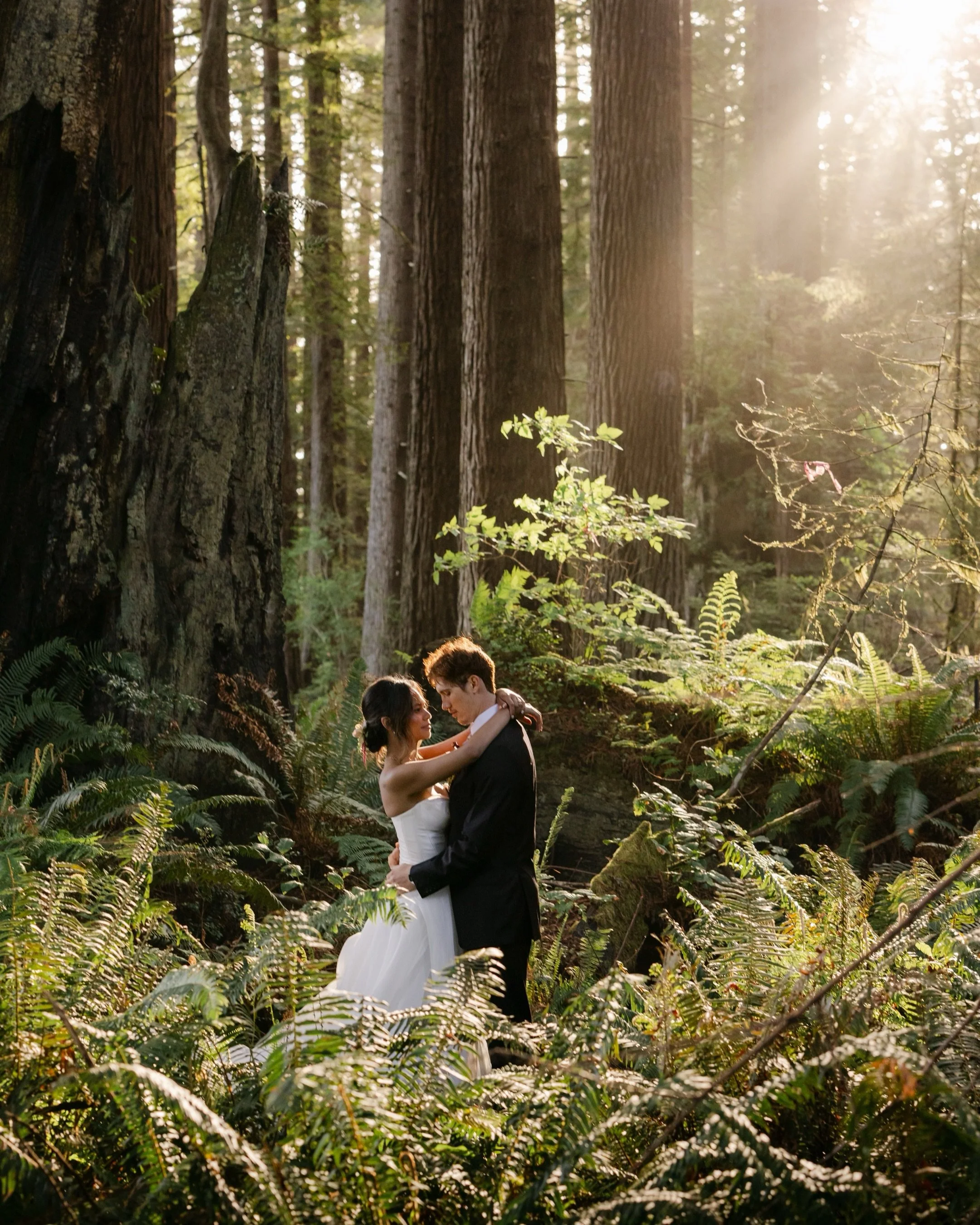 The redwoods make every &ldquo;I do&rdquo; feel even more magical. 🤍✨🌲

📍 Venue @ridgefieldweddings Arcata, CA

Photography: @bethanyjoy_photography
Florals: @mistymountainflora
Couple: @smithsonfilm
Table Rentals: @linenandoakrentals
Baker @chef.
