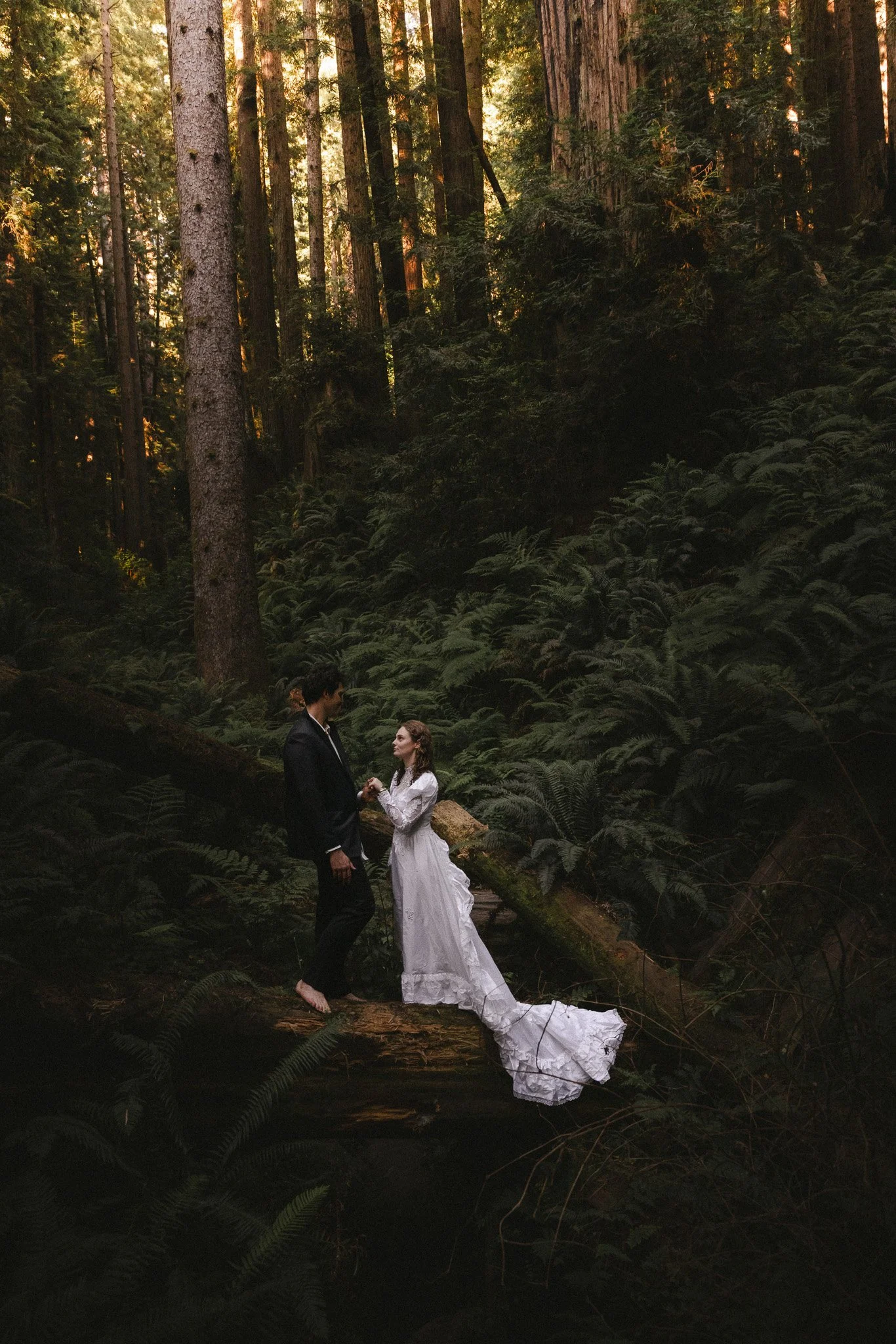 A Barefoot Summer Elopement in the Redwoods | Arcata, California