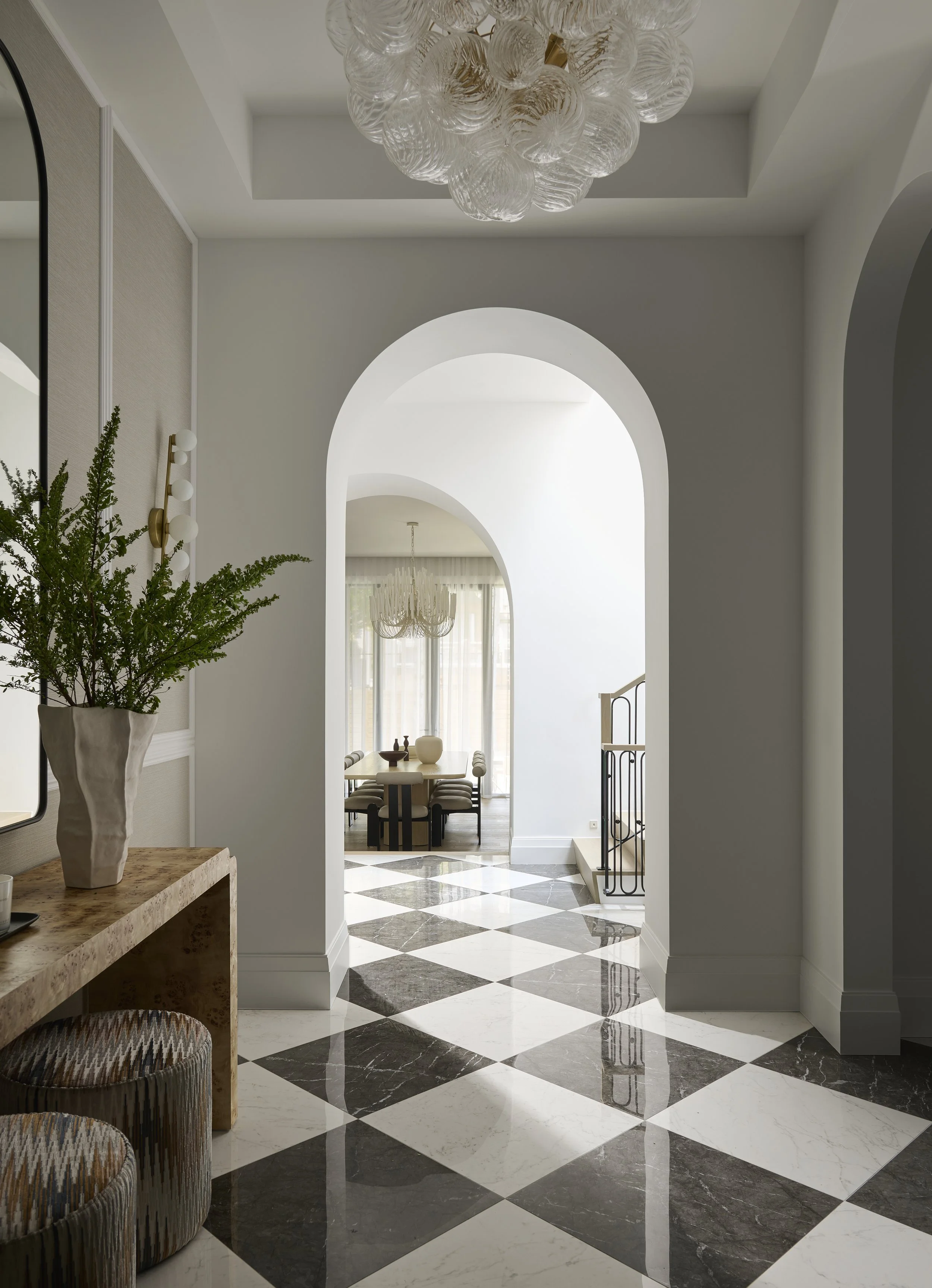 Building a High-End Home in Toronto? Here’s How to Find the Right Interior Designer