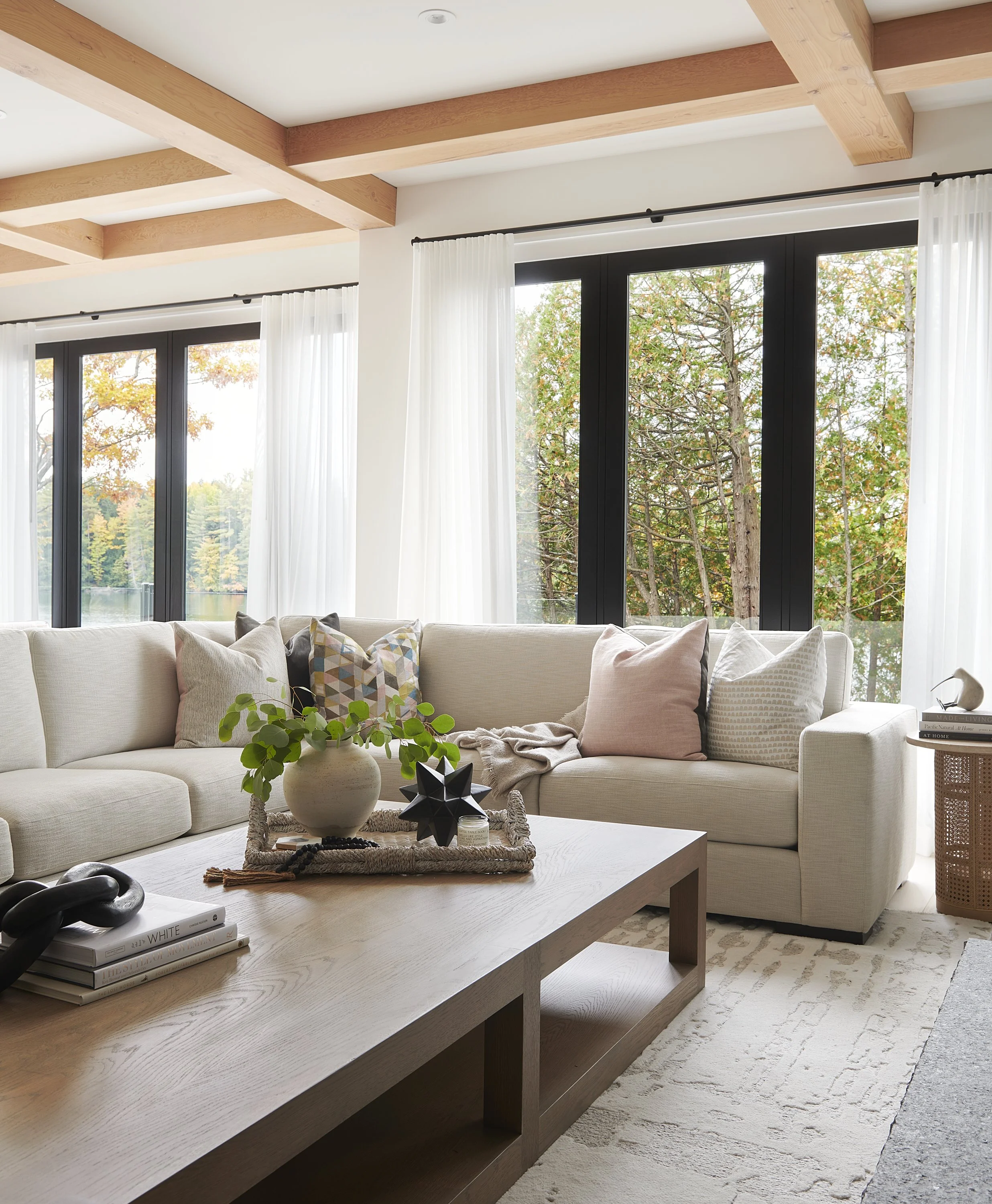 What to Look for When Choosing an Interior Designer for Your Home Renovation