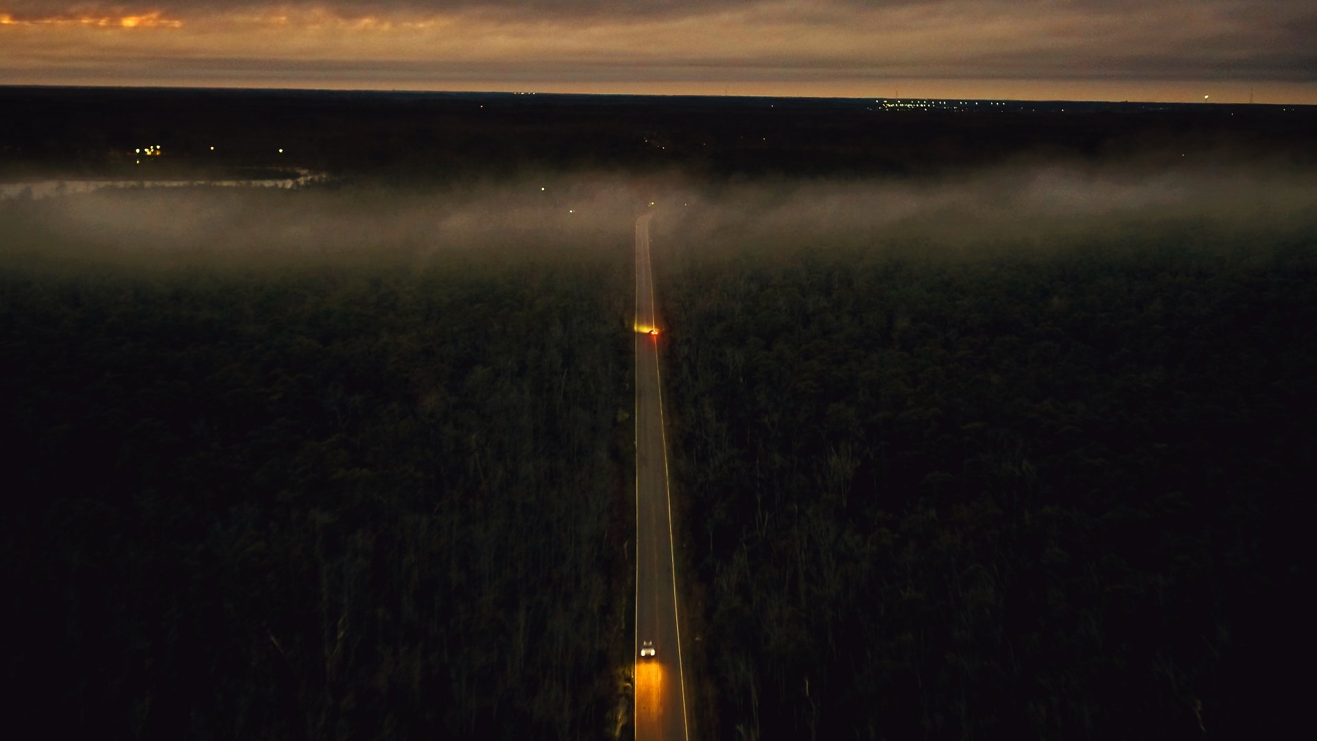 car drone shot_2.5.1_1.6.1.jpg