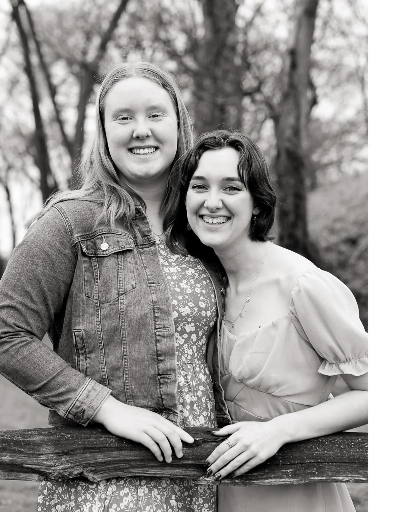 I do primarily work with families that have kiddos in preschool or elementary, but I occasionally get high schoolers, and it is so fun! It&rsquo;s such a different vibe (and goes soooo much faster). This family was a delight. They had such a great dy