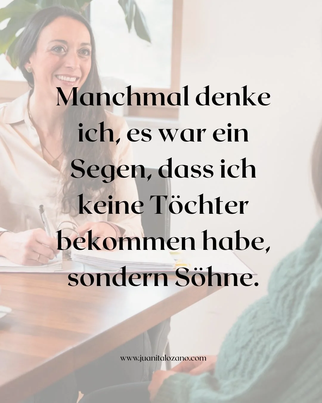 Du kannst niemanden einen Weg f&uuml;hren, den du selbst nicht gegangen bist. 👣
Wir konzentrieren uns oft nur darauf, das Verhalten unserer Kinder zu &bdquo;verstehen&ldquo;: Warum schreien sie? Warum h&ouml;ren sie nicht zu? Warum sind sie so aufge