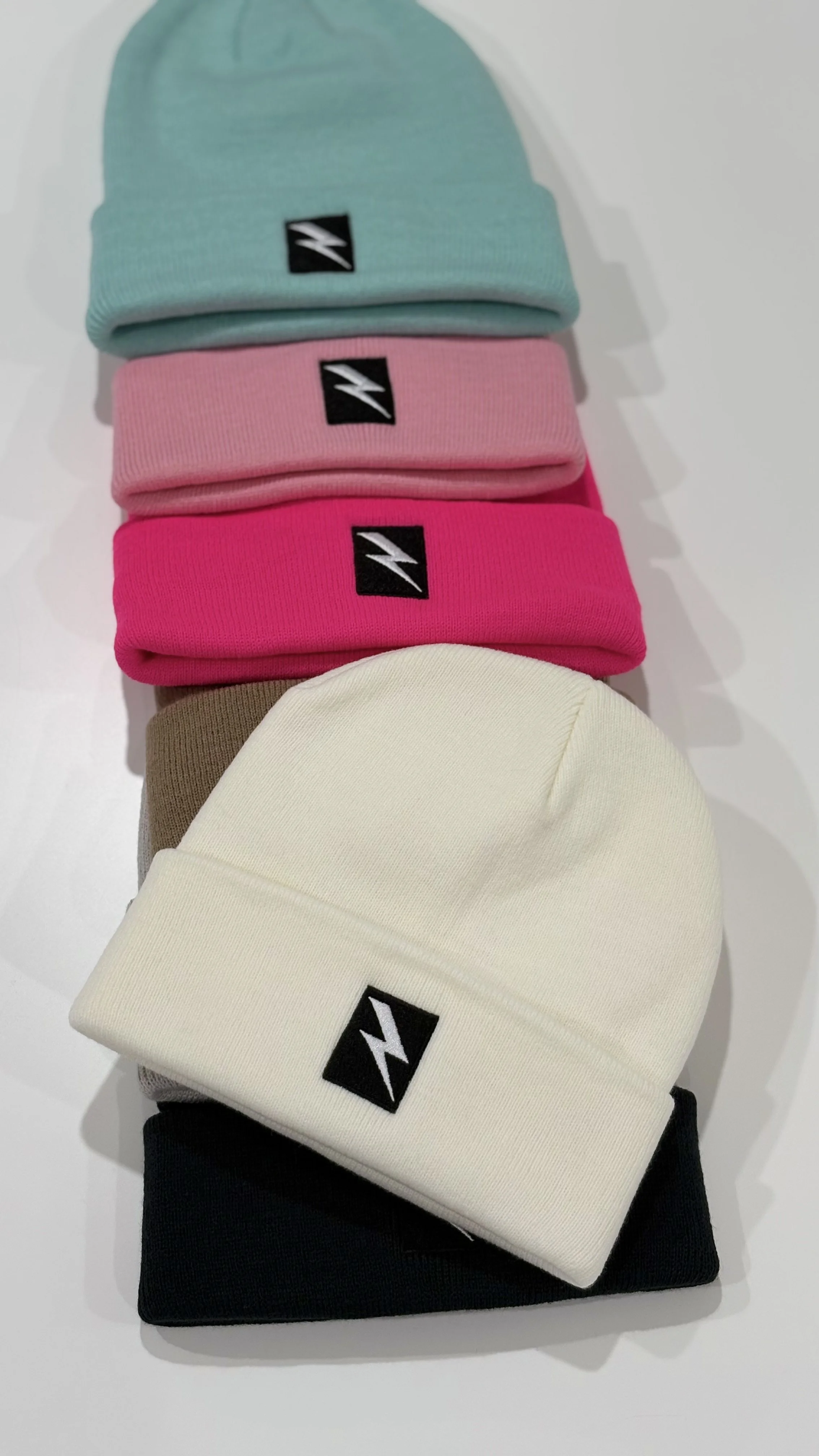 BOLT CUFF BEANIE