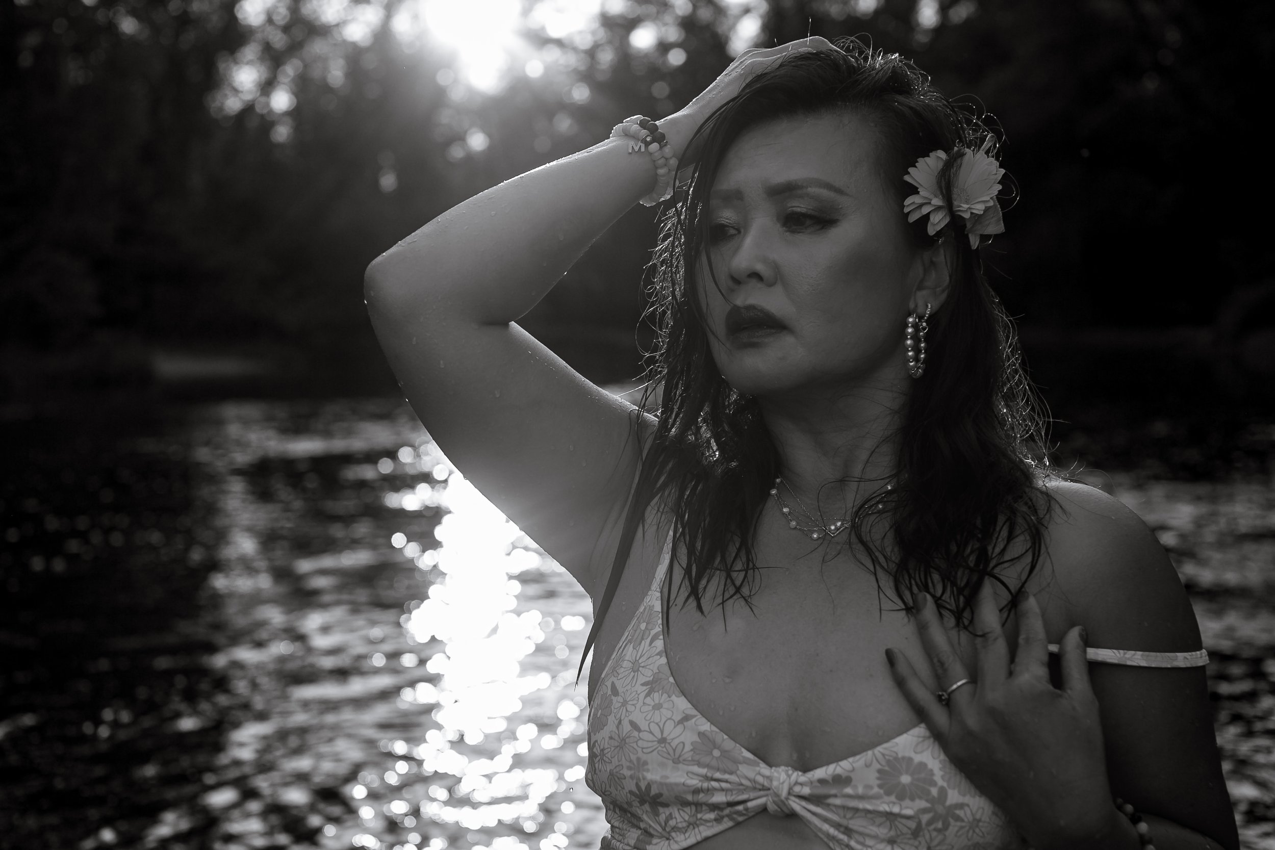 Winnipeg boudoir photography empowering photography sessions body-positive photoshoots in Winnipeg Luxury Winnipeg boudoir photographer