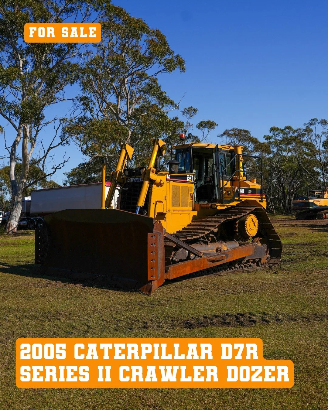 FOR SALE: 2005 Cat D7R LGP Series II Dozer ⚙️
Built tough with serious capability:
	&bull;	Engine / Power: Cat 3306T turbocharged, ~257 hp gross / 240 hp net 
	&bull;	Operating Weight / Ground Pressure: ~27,079 kg; low ground pressure for soft terrai